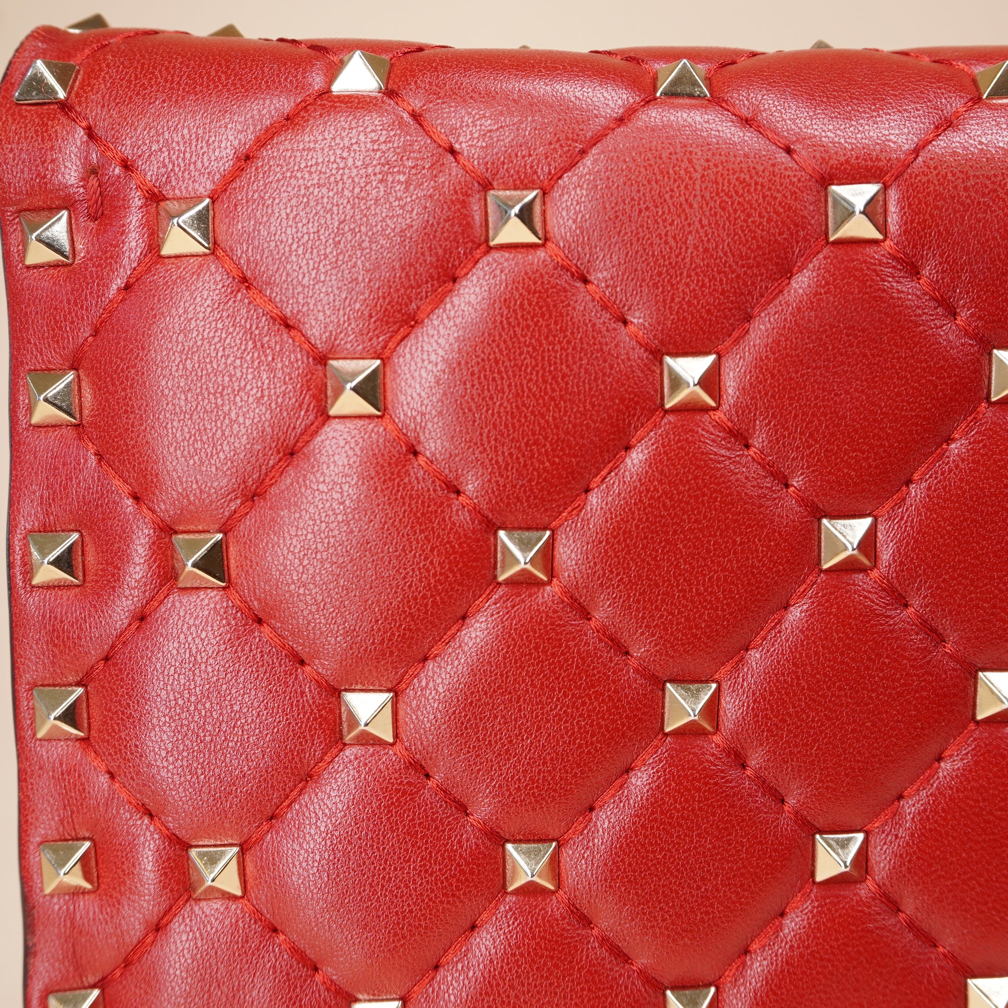 PRE-OWNED Nappa Medium Rockstud Spike Shoulder Bag Rosso