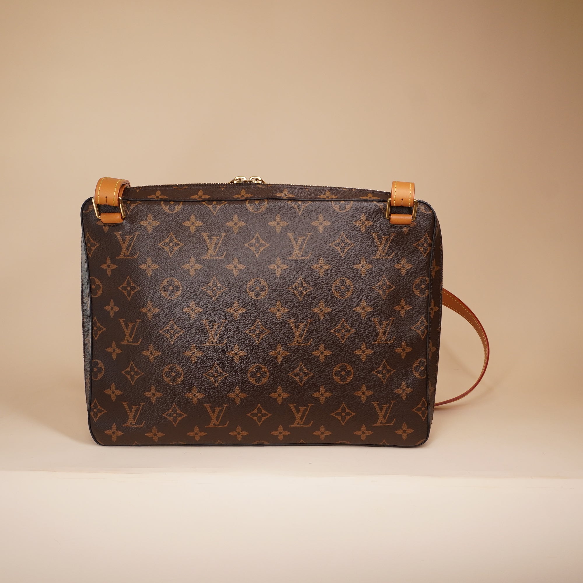 PRE-OWNED LV Monogram Soft Trunk Messenger MM
