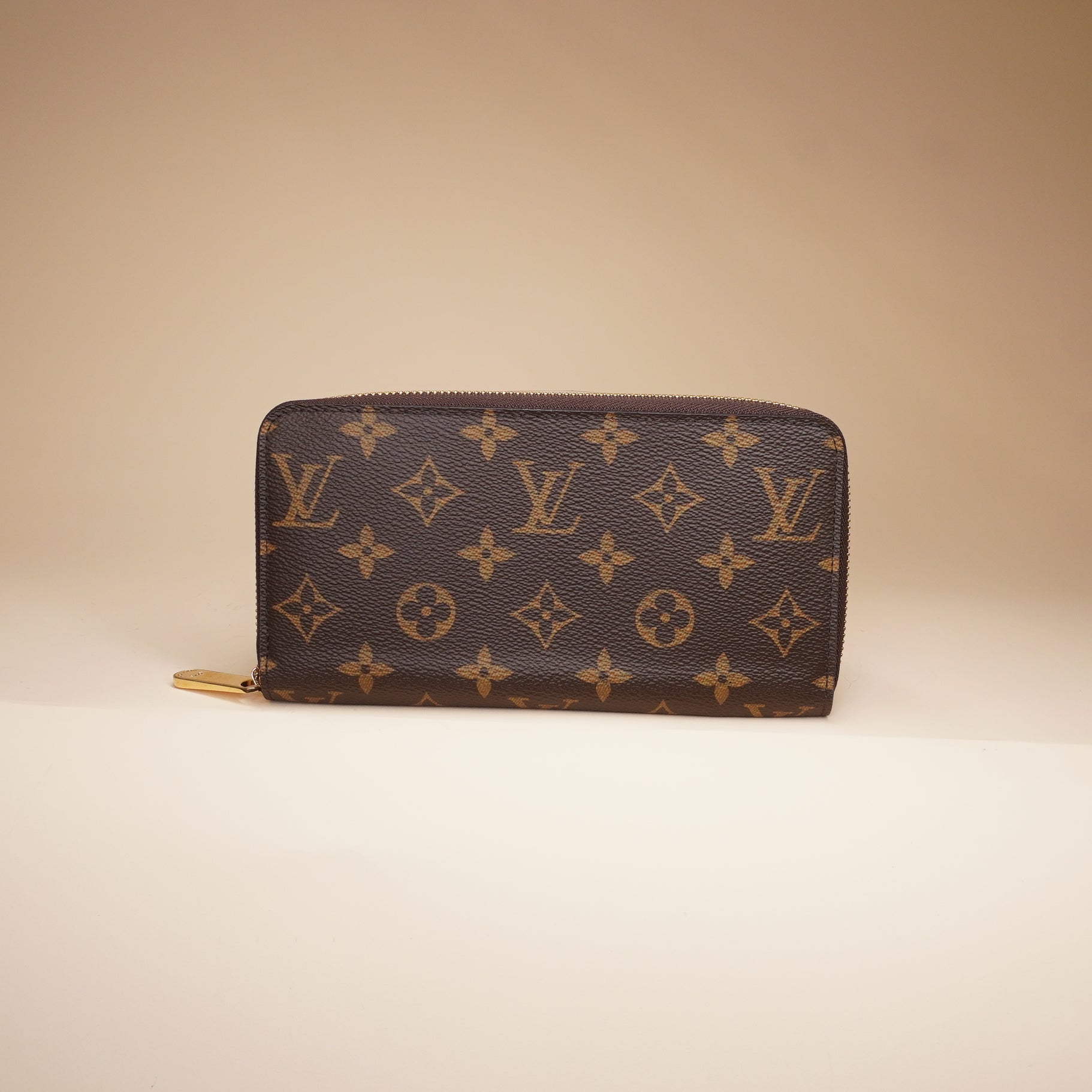PRE-OWNED LV Monogram Zippy Organizer Wallet