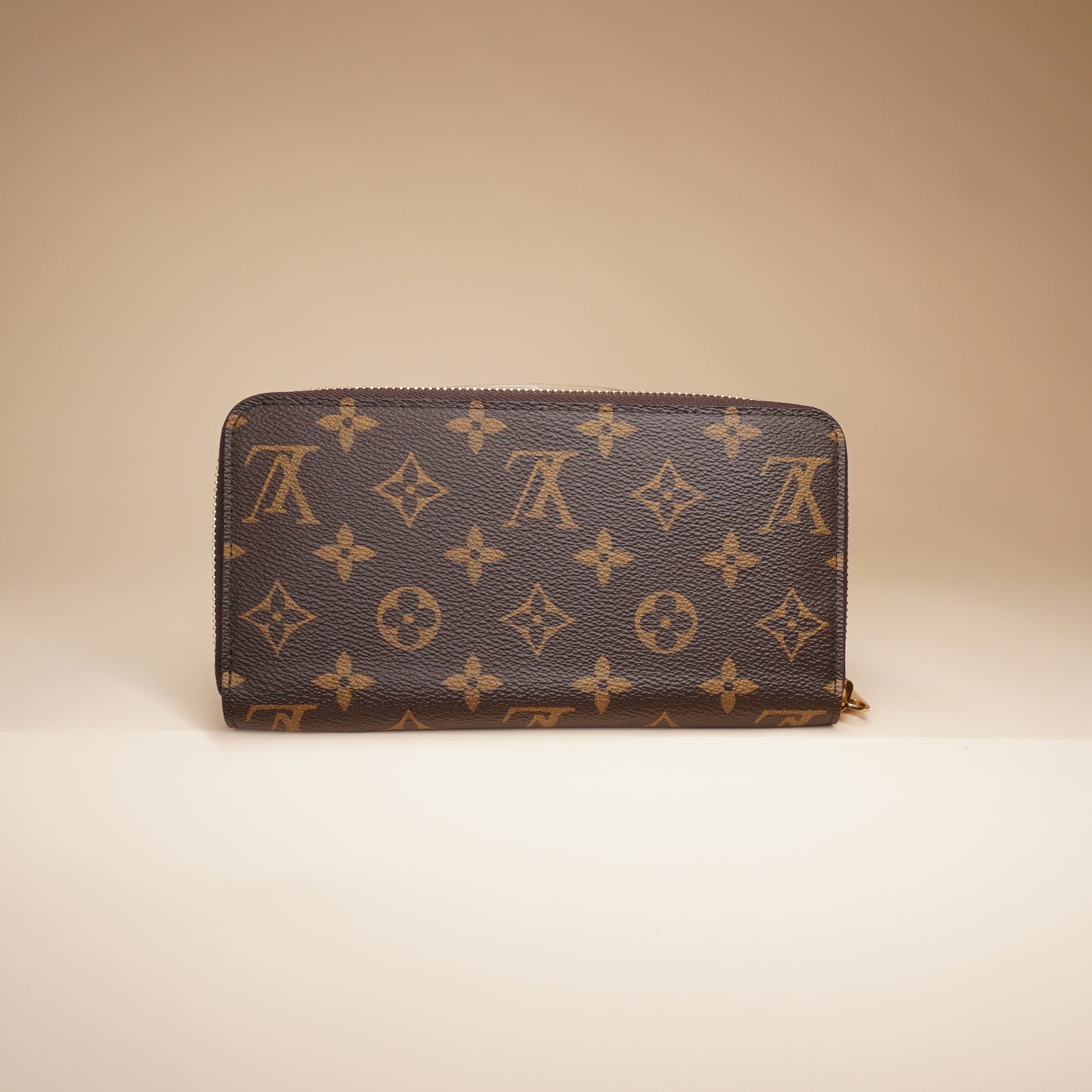 PRE-OWNED LV Monogram Zippy Organizer Wallet