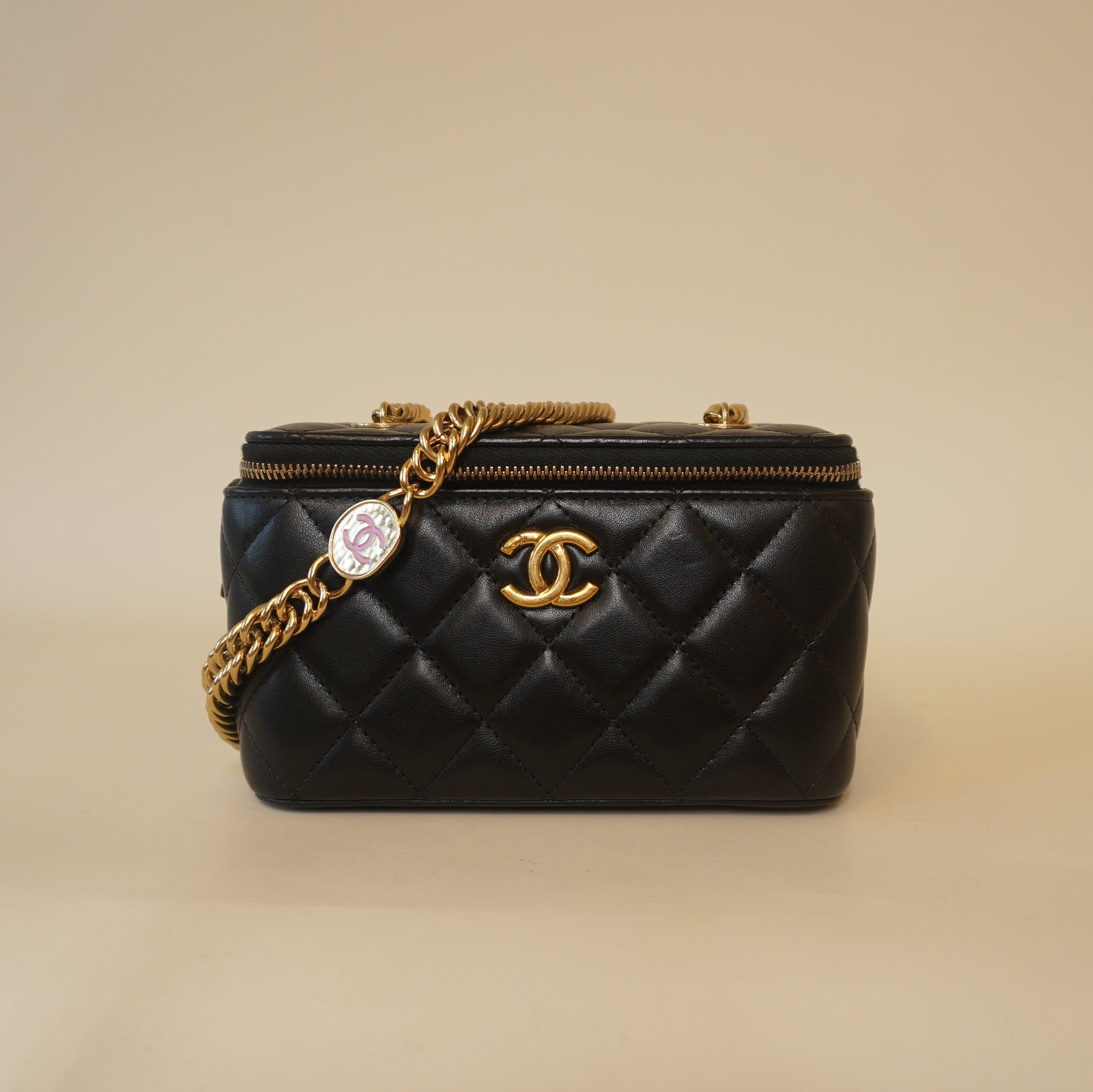 PRE-OWNED CC Black Lambskin Enamel Quilted Logo Small Vanity Case With Chain