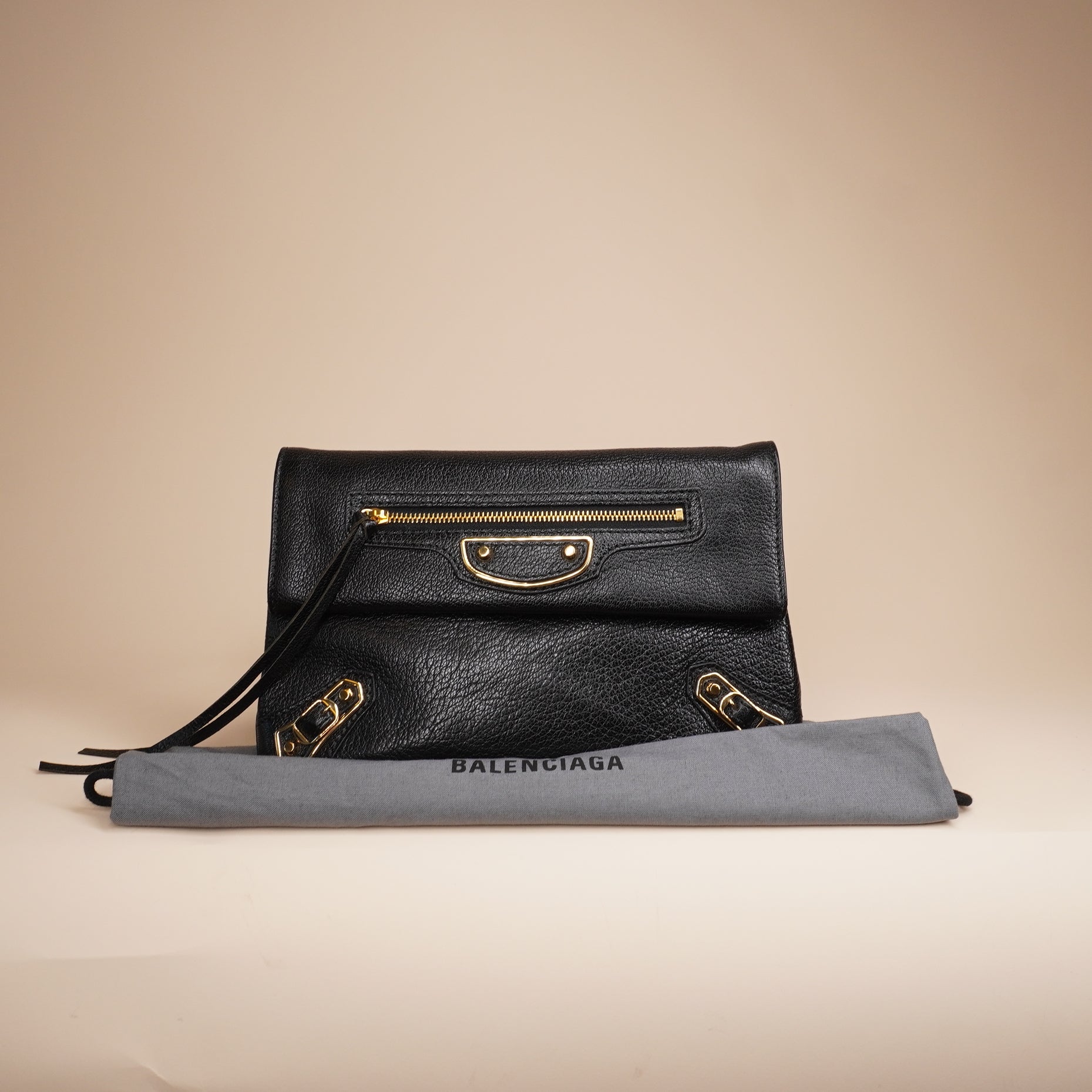 PRE-OWNED Chevre Gold Metallic Edge Hardware Envelope Clutch Black