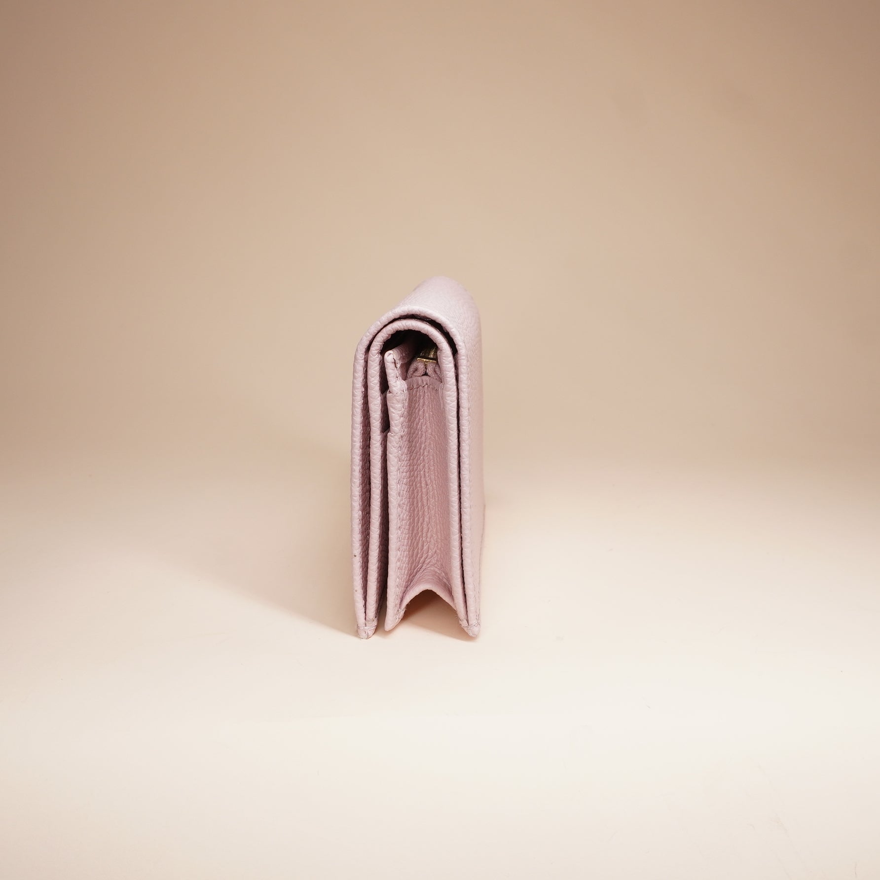PRE-OWNED Beige Leather Wallet Cherryfic