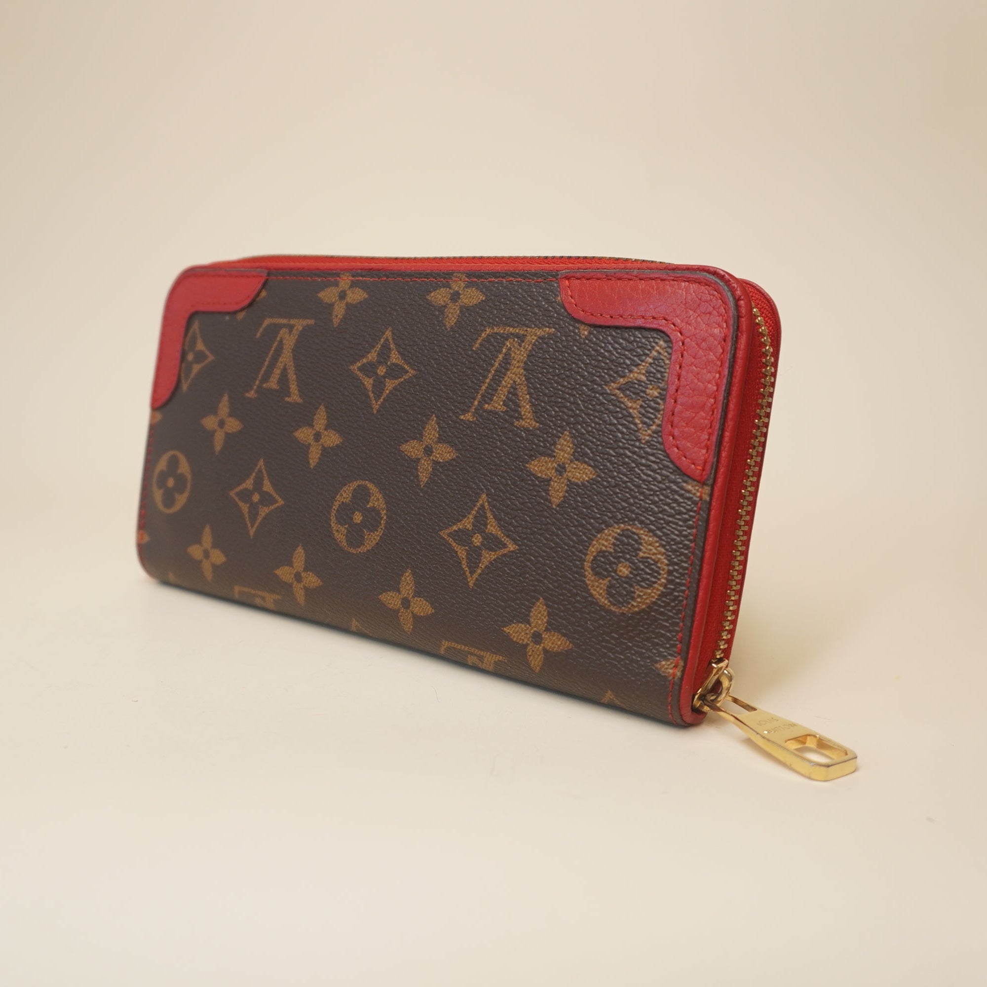 PRE-OWNED Long Wallet Monogram Zippy Retiro