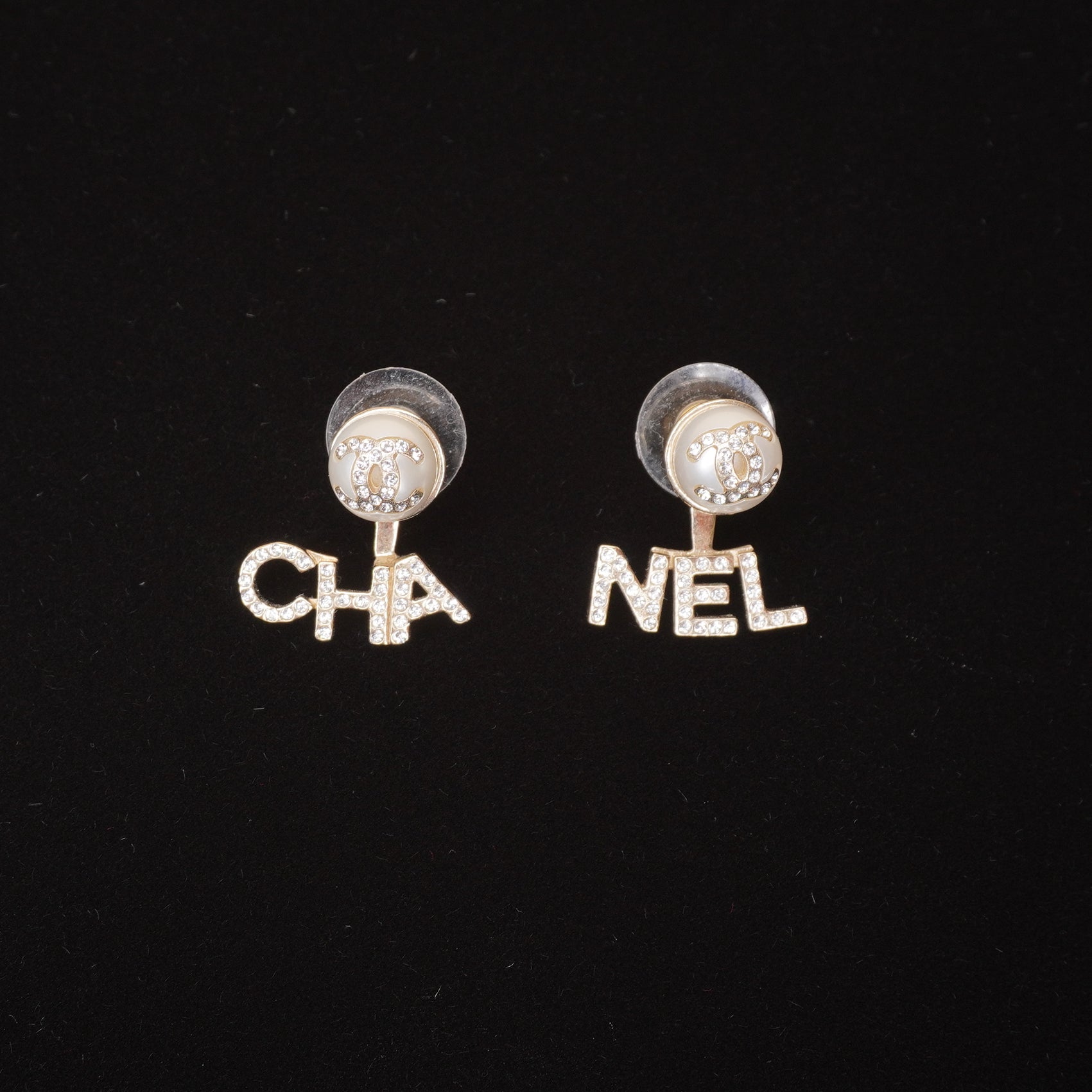 PRE-OWNED CC Pearl Crystal Logo Earrings Gold Pearly White