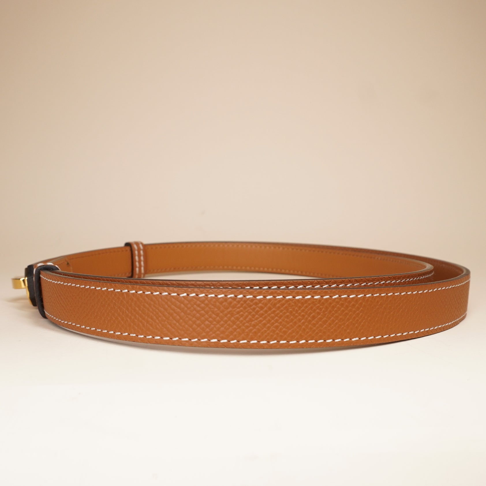 PRE-OWNED Gold Epsom Leather Gold Tone Finish Kelly 18 Adjustable Belt
