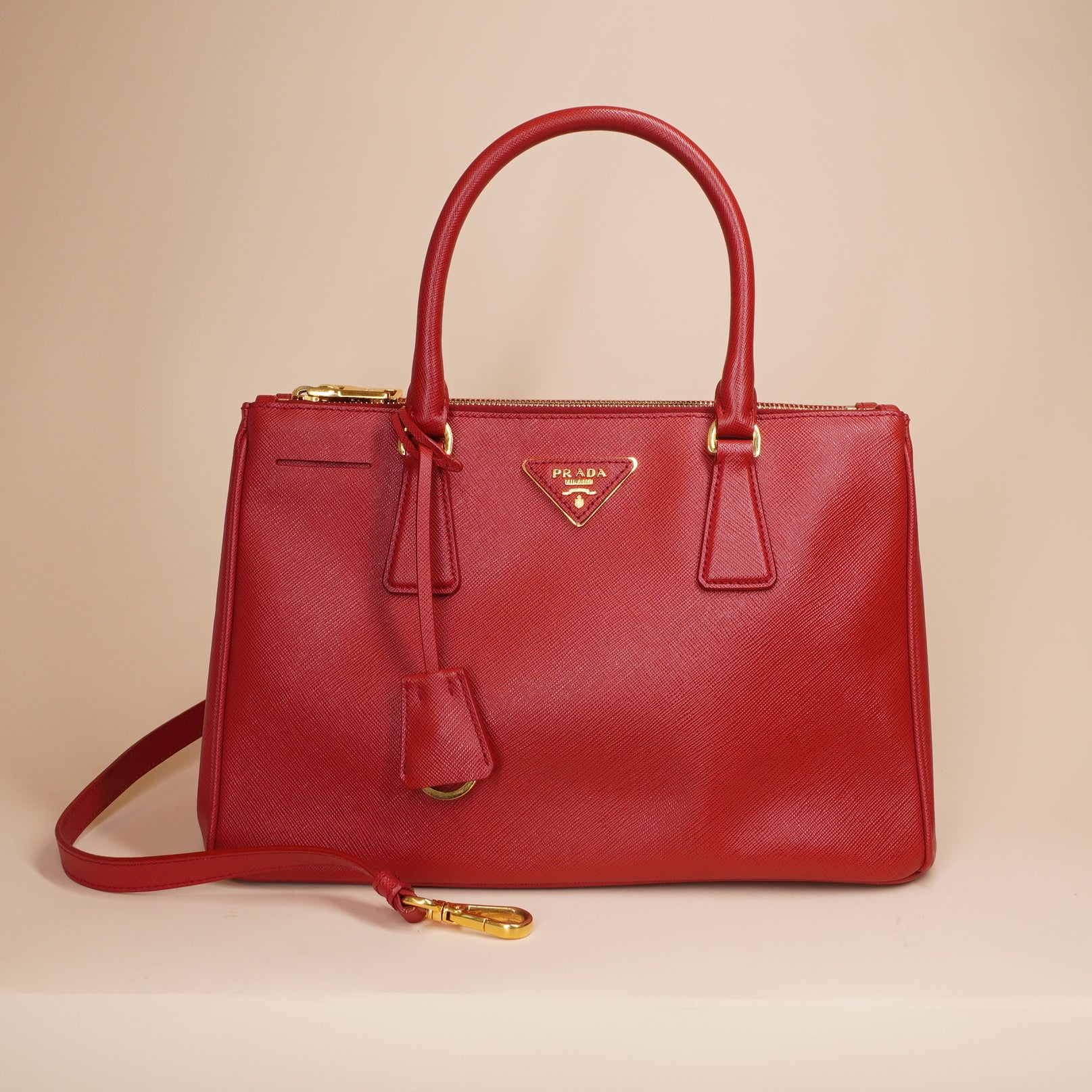 PRE-OWNED Red Saffiano Lux Leather Small Galleria Double Zip Tote