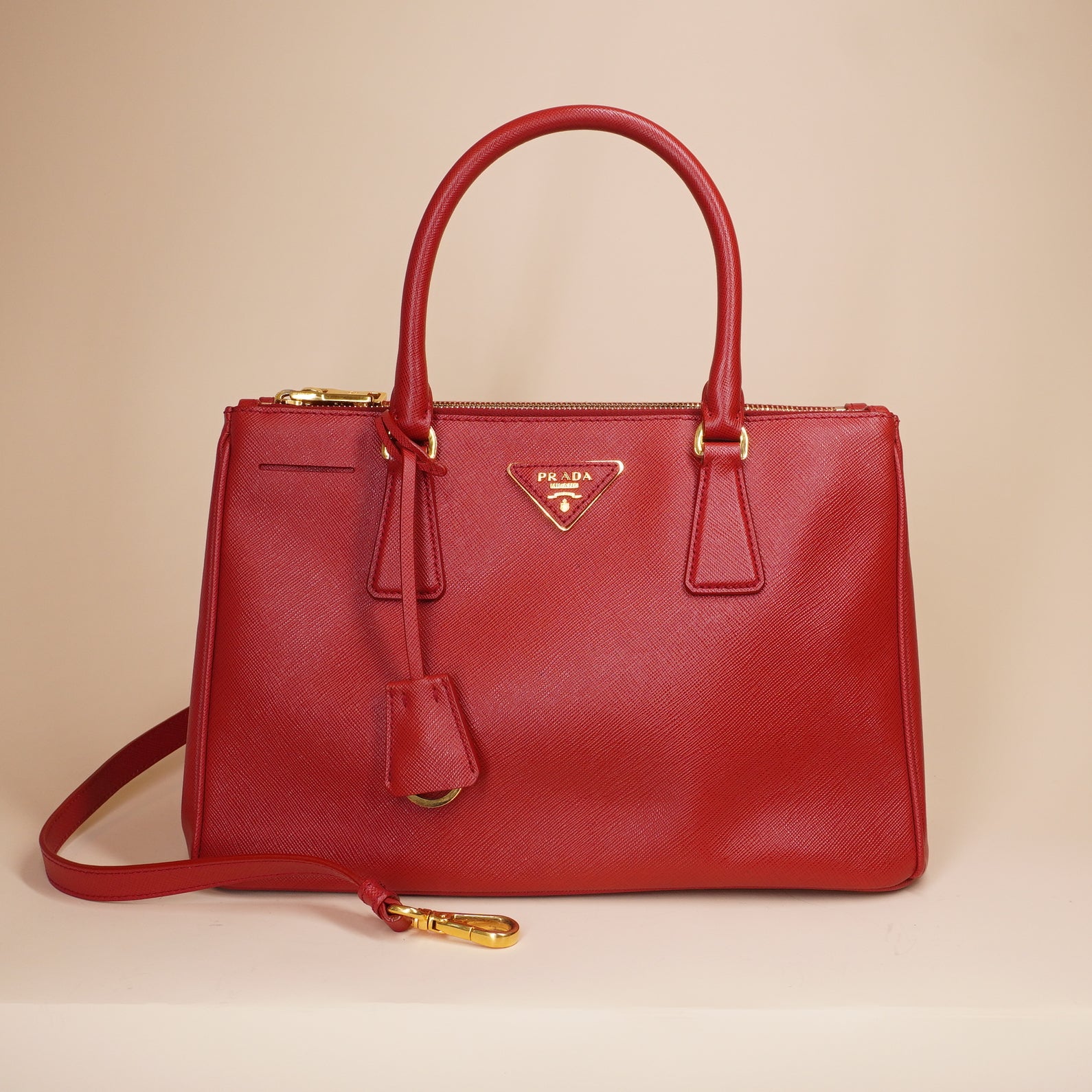 PRE-OWNED Red Saffiano Lux Leather Small Galleria Double Zip Tote