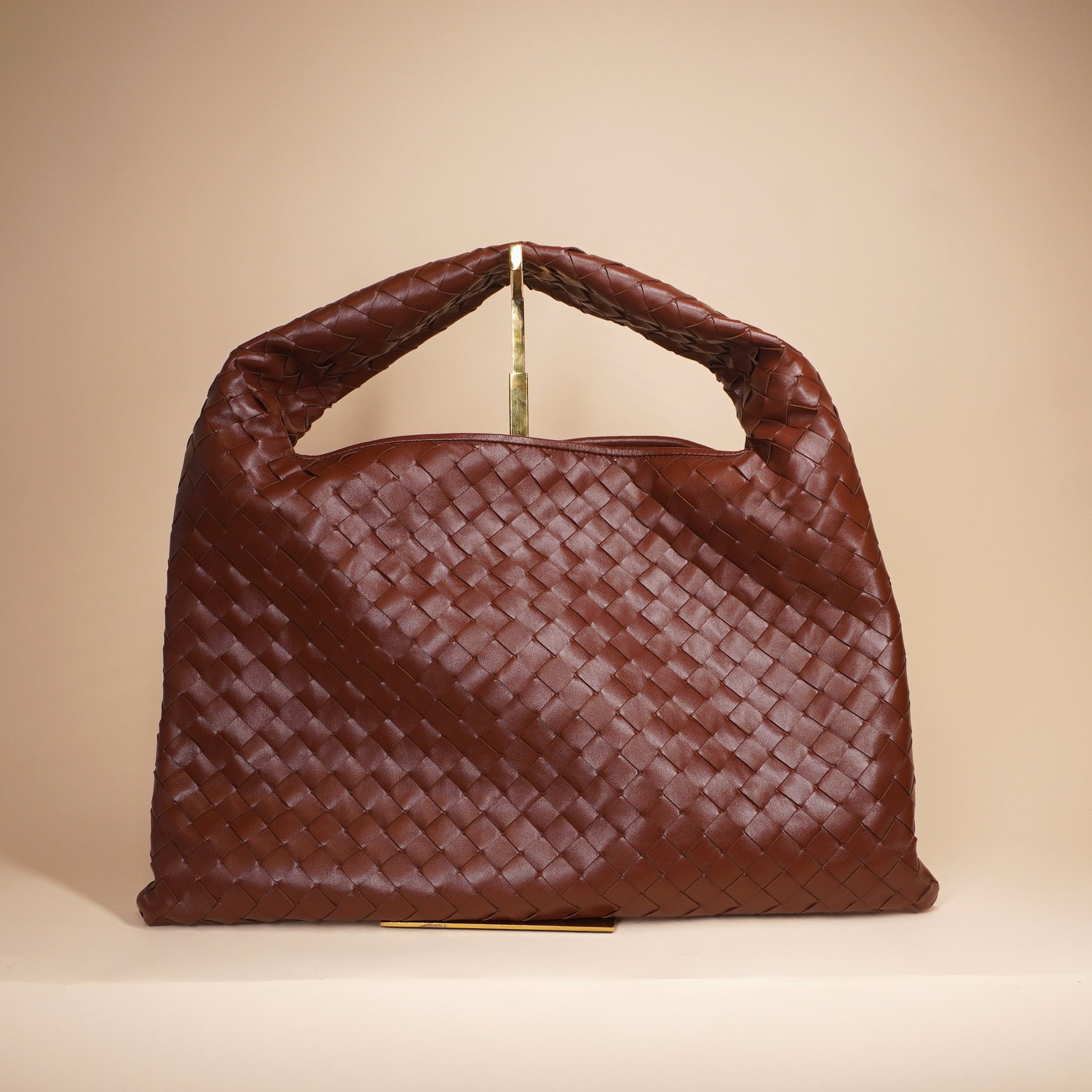 PRE-OWNED Brown Calfskin Intrecciato Hop Sapele Hobo Shoulder Bag