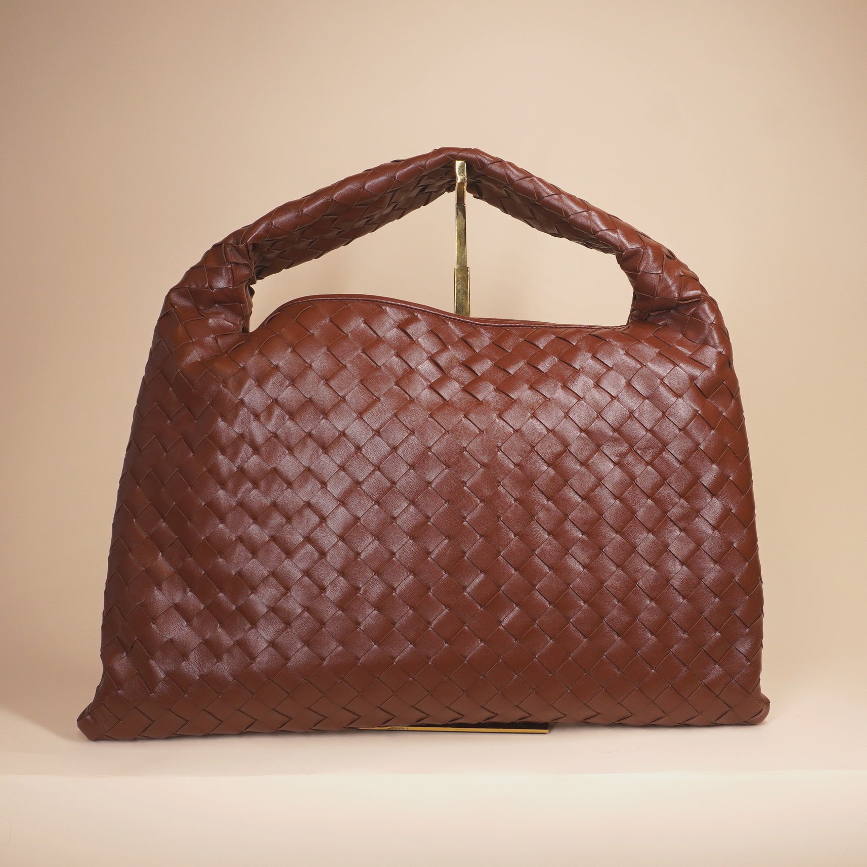PRE-OWNED Brown Calfskin Intrecciato Hop Sapele Hobo Shoulder Bag