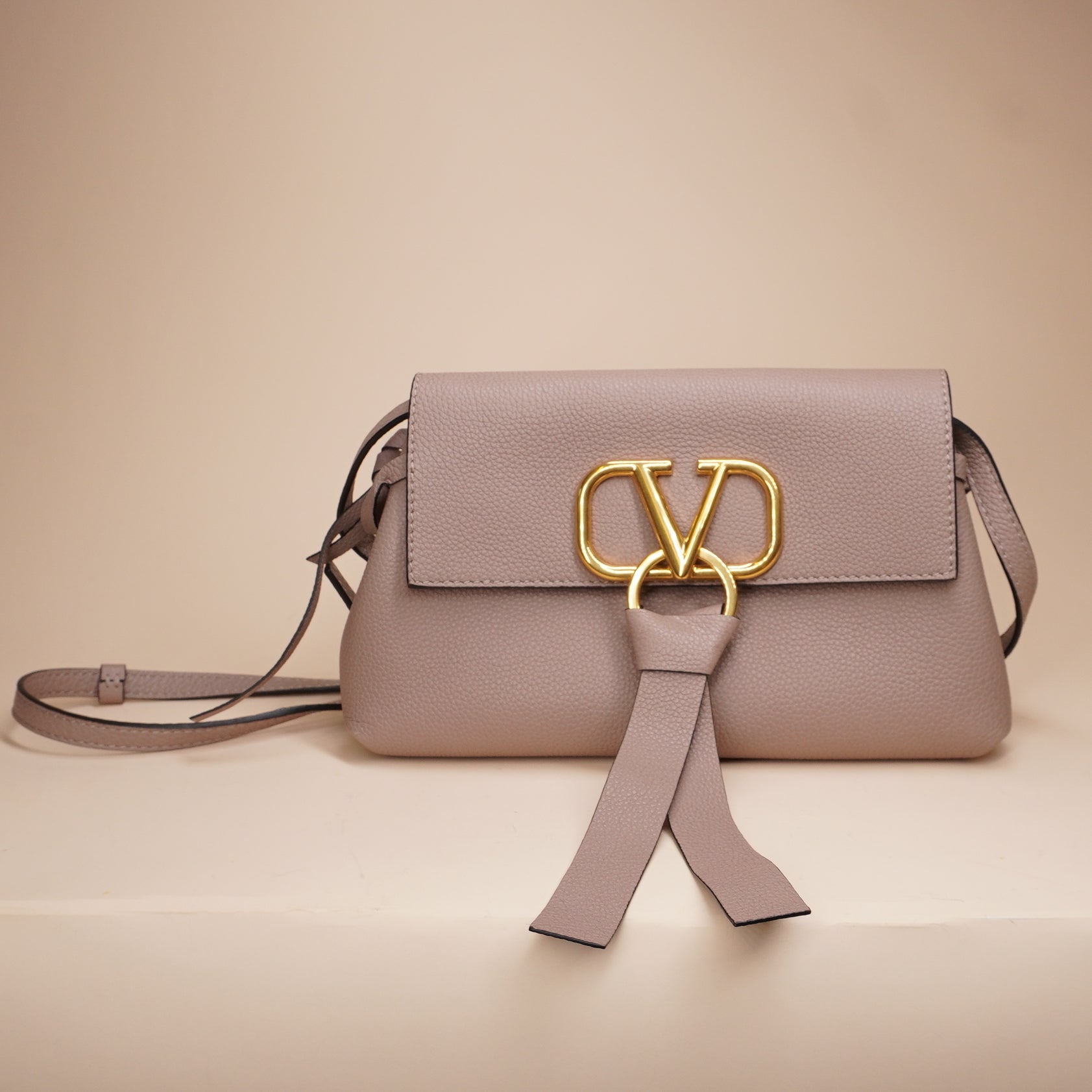 PRE-OWNED Pink Pebbled Leather VRING Small Flap Crossbody Bag