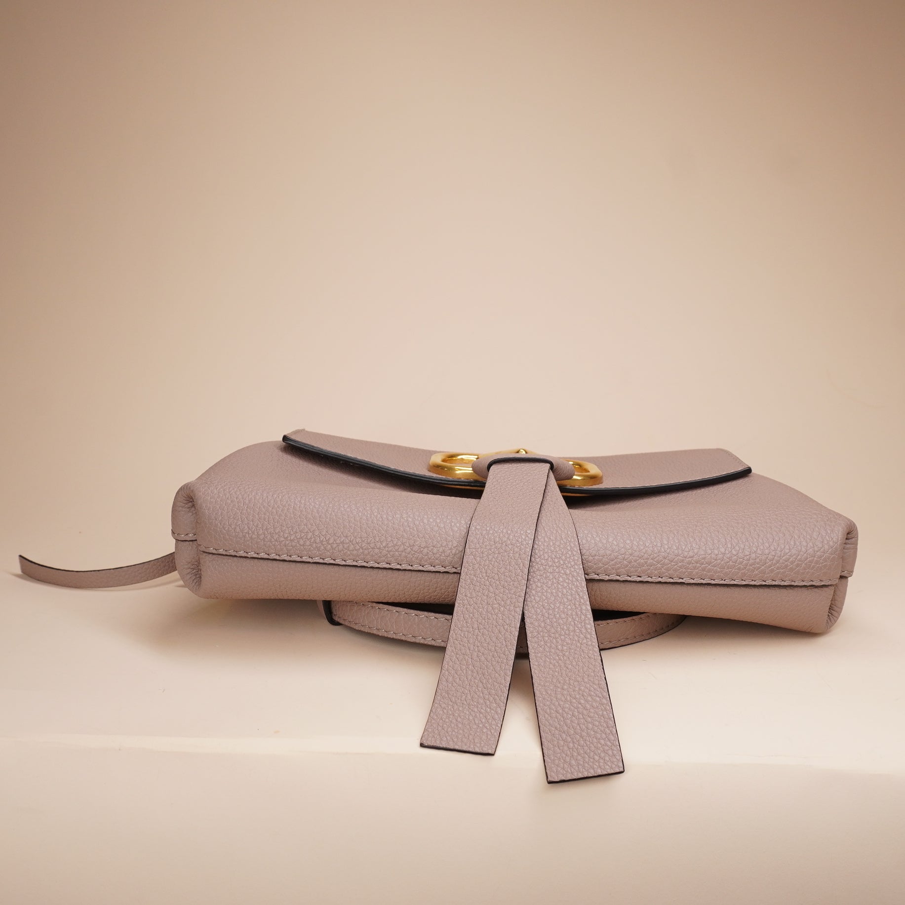 PRE-OWNED Pink Pebbled Leather VRING Small Flap Crossbody Bag