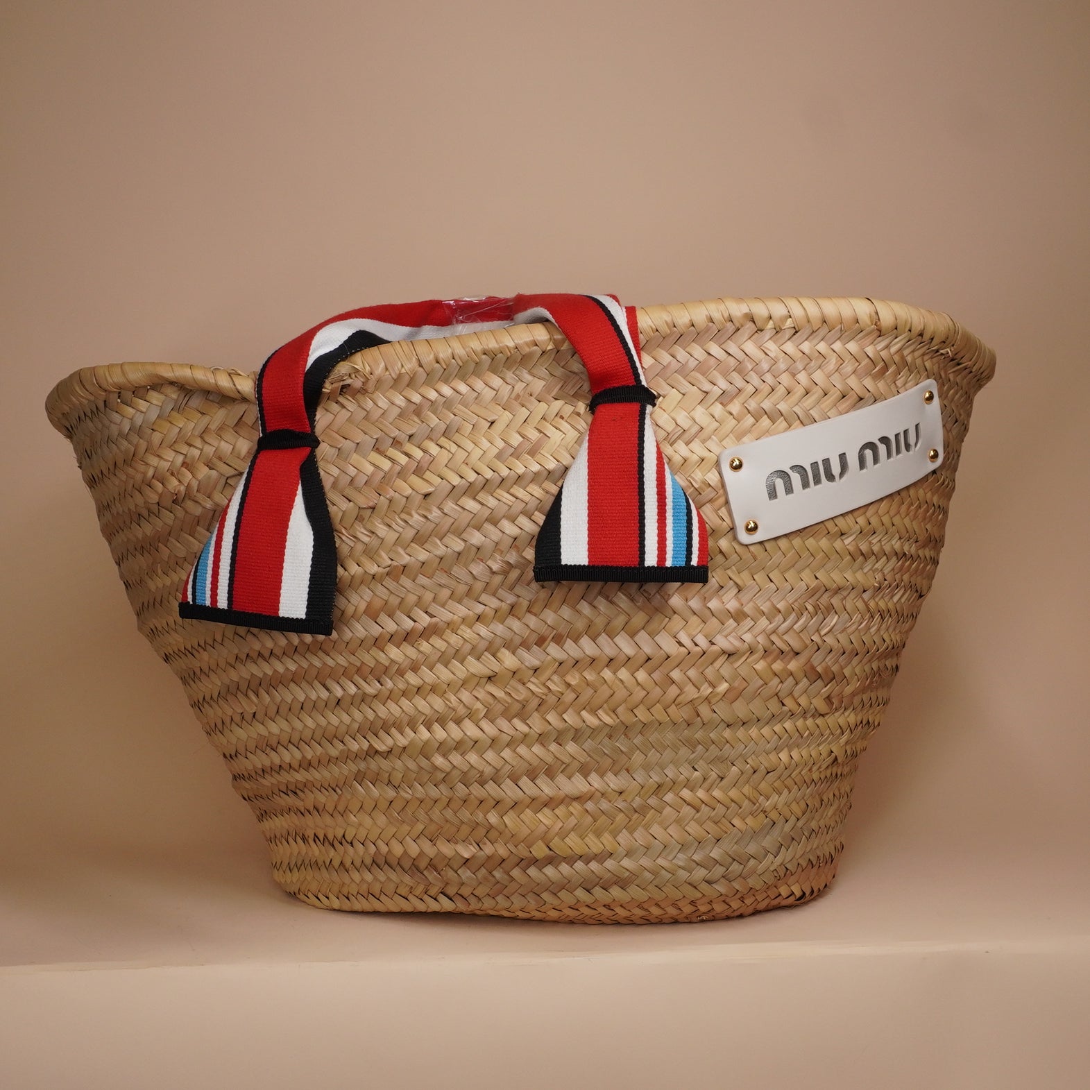PRE-OWNED Raffia Cream Straw Handbag Basket Bag