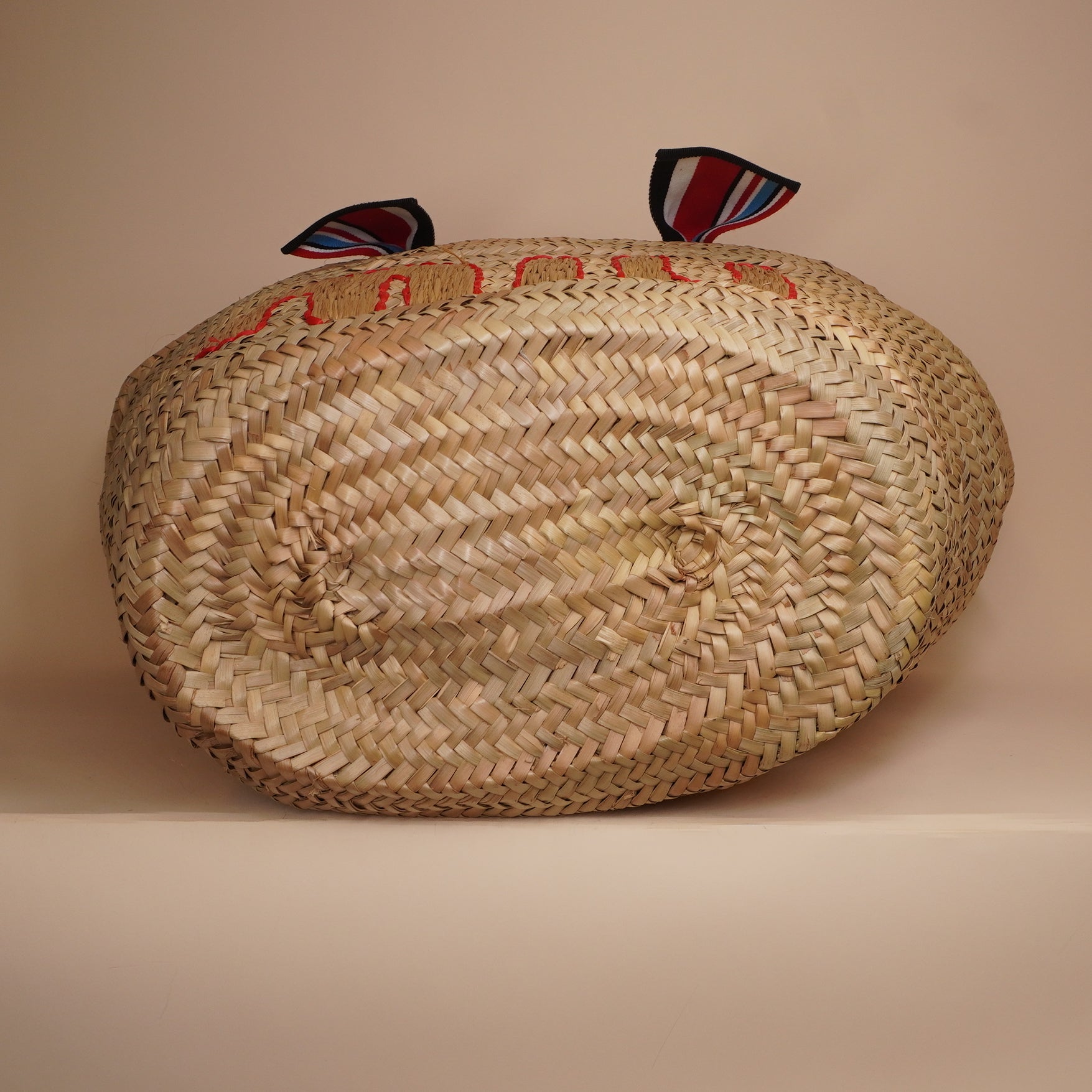 PRE-OWNED Raffia Cream Straw Handbag Basket Bag