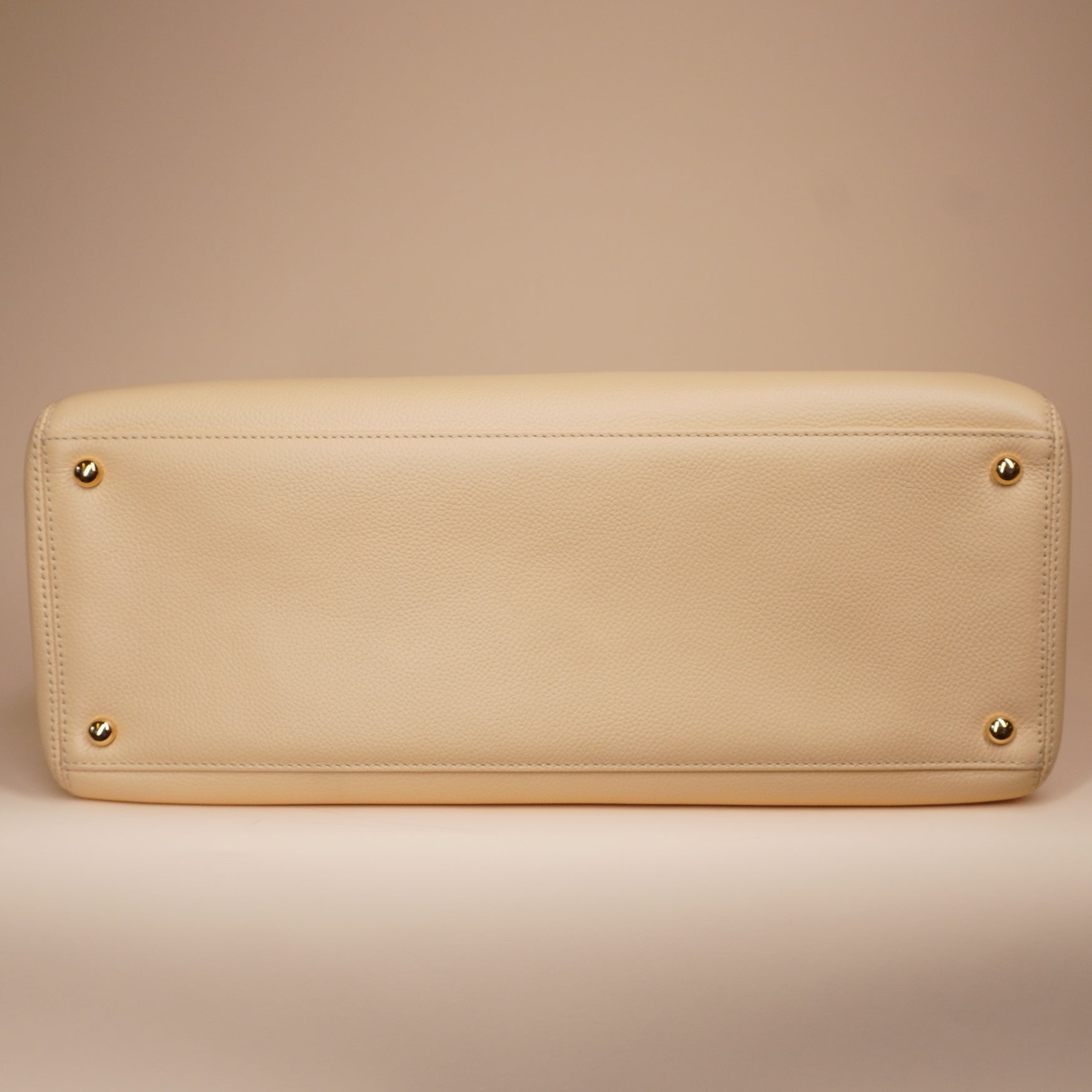 PRE-OWNED CC Calfskin Cerf Executive Shopper Tote Beige Clair