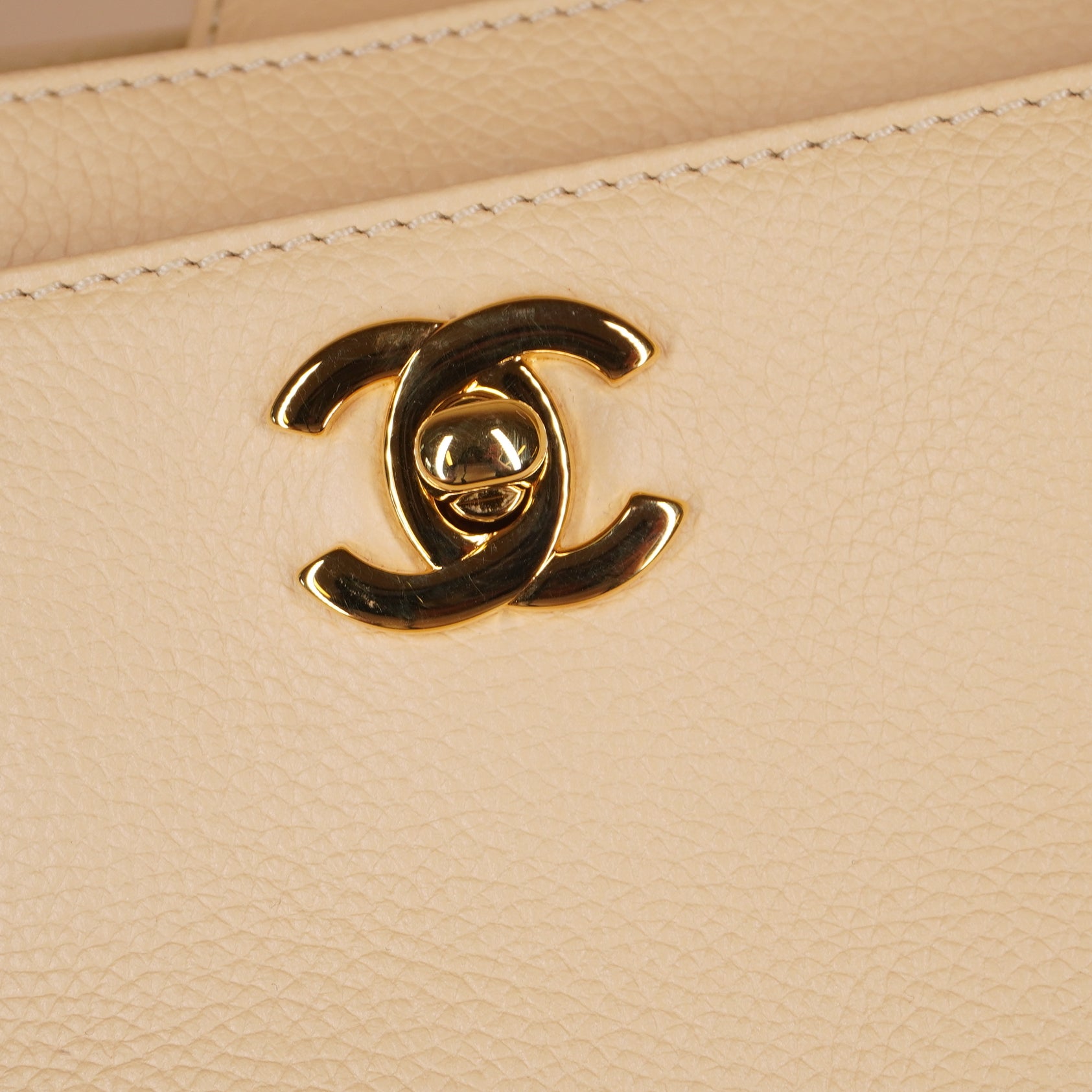 PRE-OWNED CC Calfskin Cerf Executive Shopper Tote Beige Clair