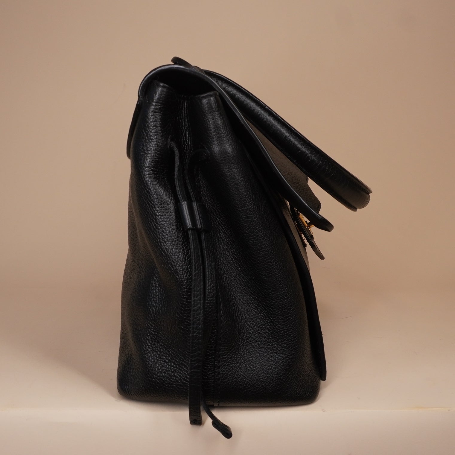 PRE-OWNED LV Black Calfskin Leather Lockme MM Bag