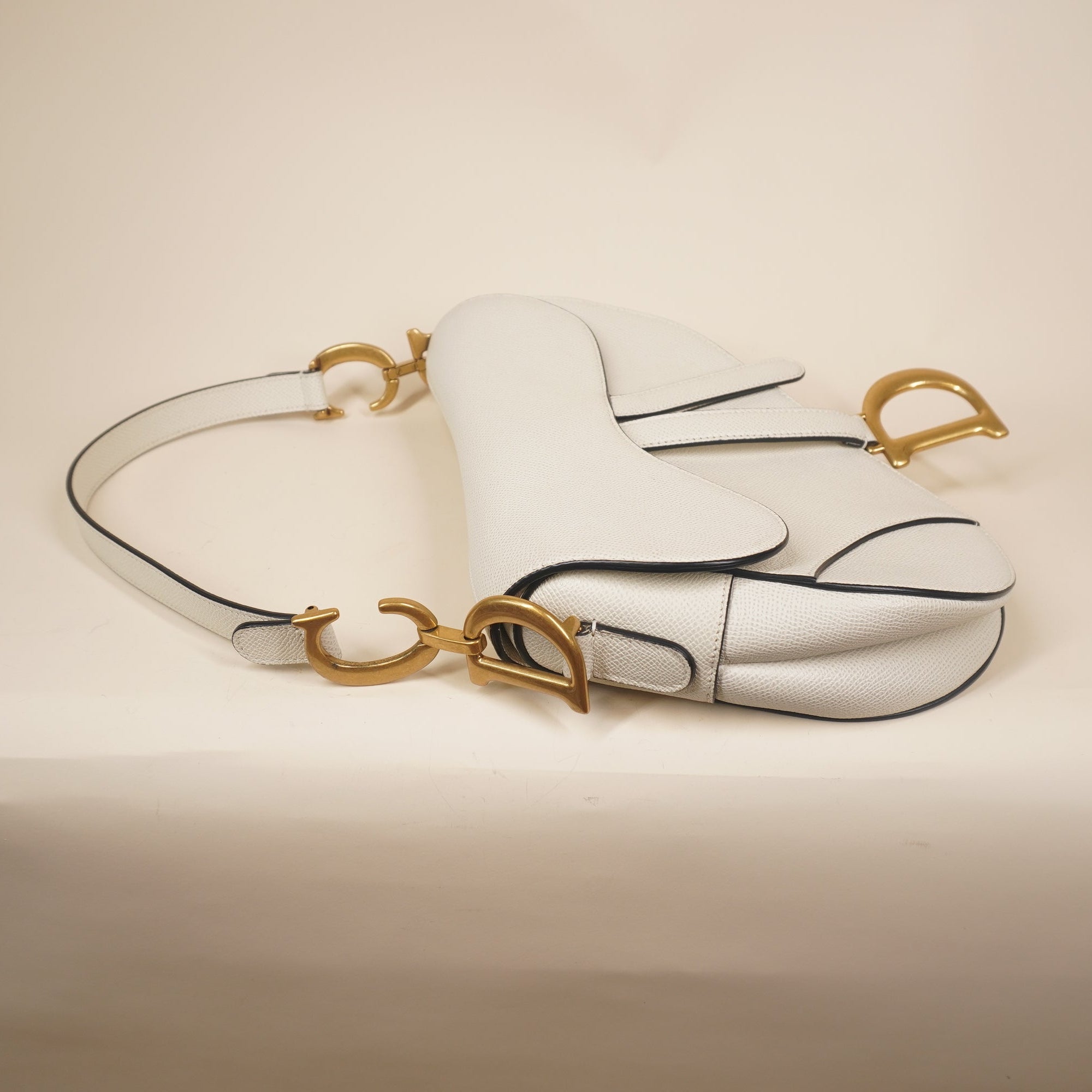 PRE-OWNED Dior Saddle White Handbag