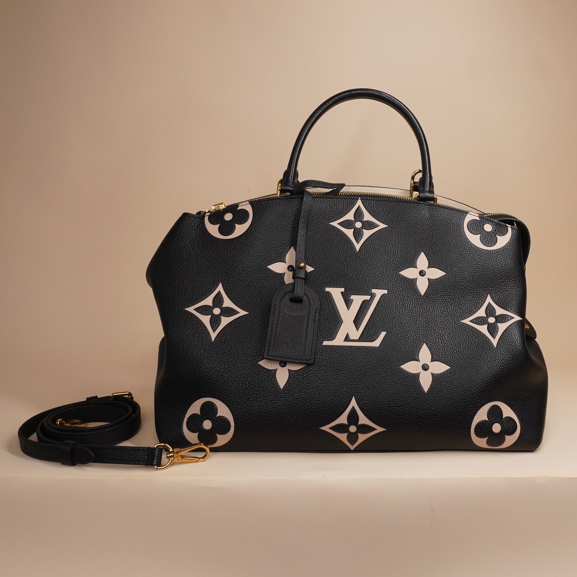 PRE-OWNED LV Empreinte Monogram Giant Petit Palais Black Beige