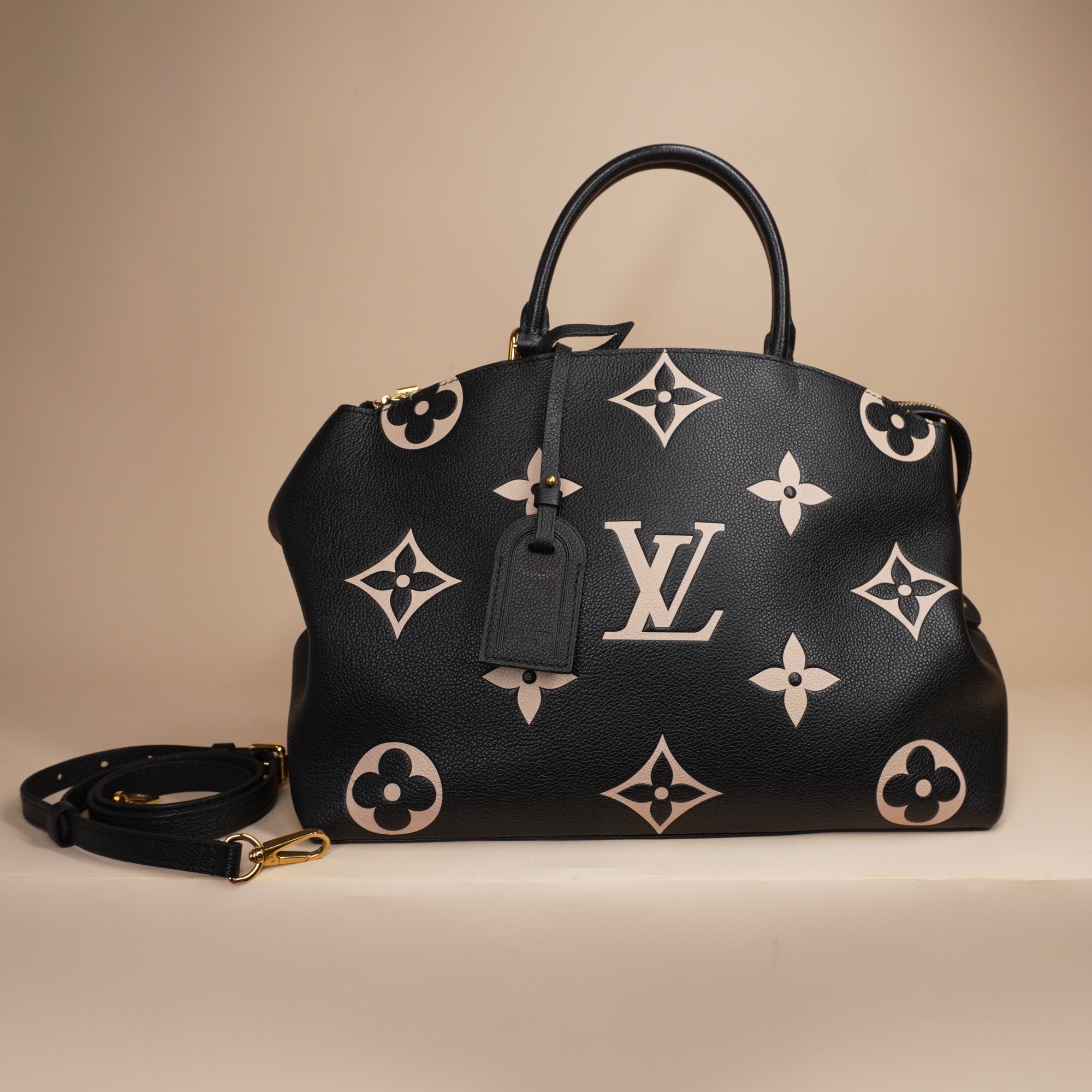 PRE-OWNED LV Empreinte Monogram Giant Petit Palais Black Beige