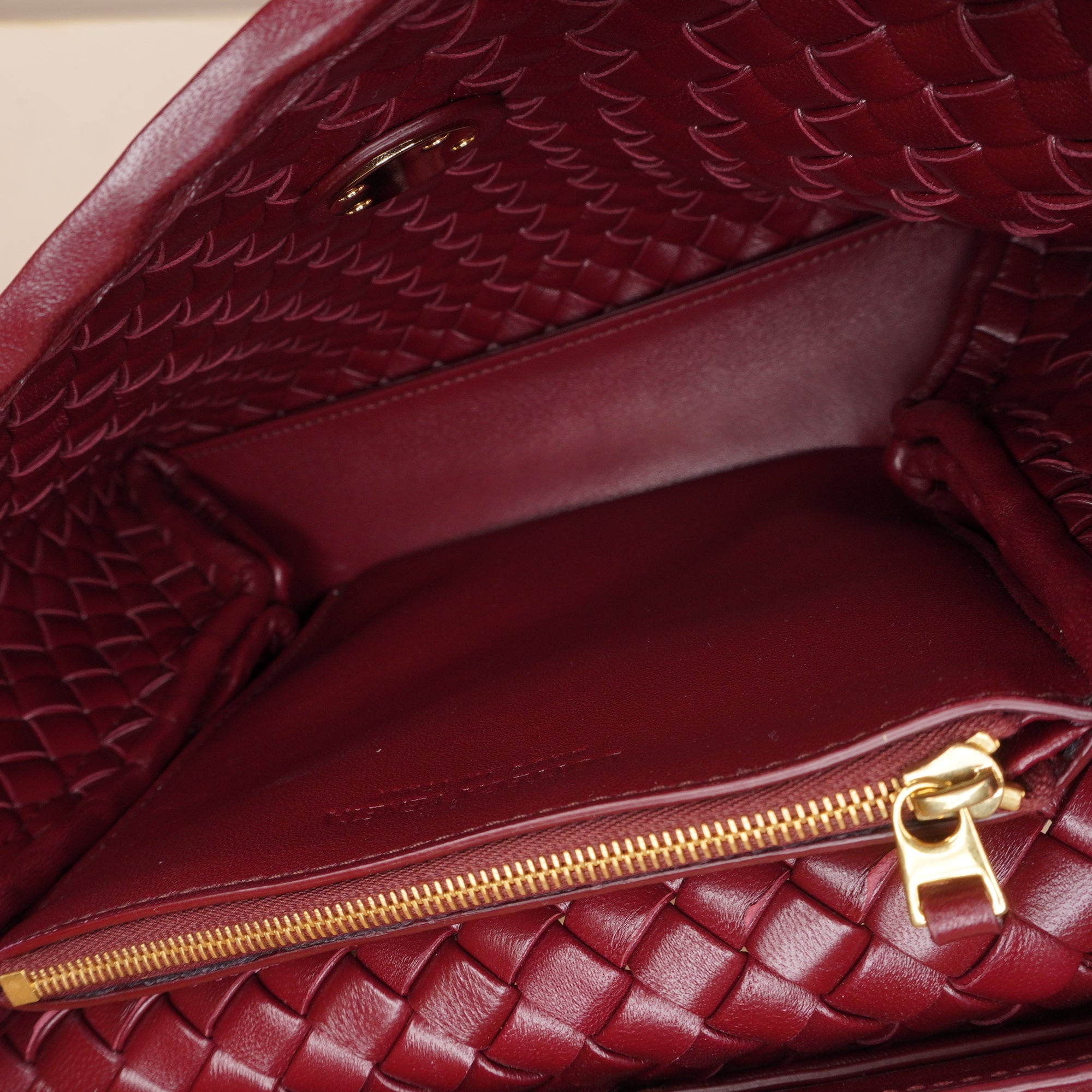 PRE-OWNED Burgundy Leather Patty Bag with Top Handle