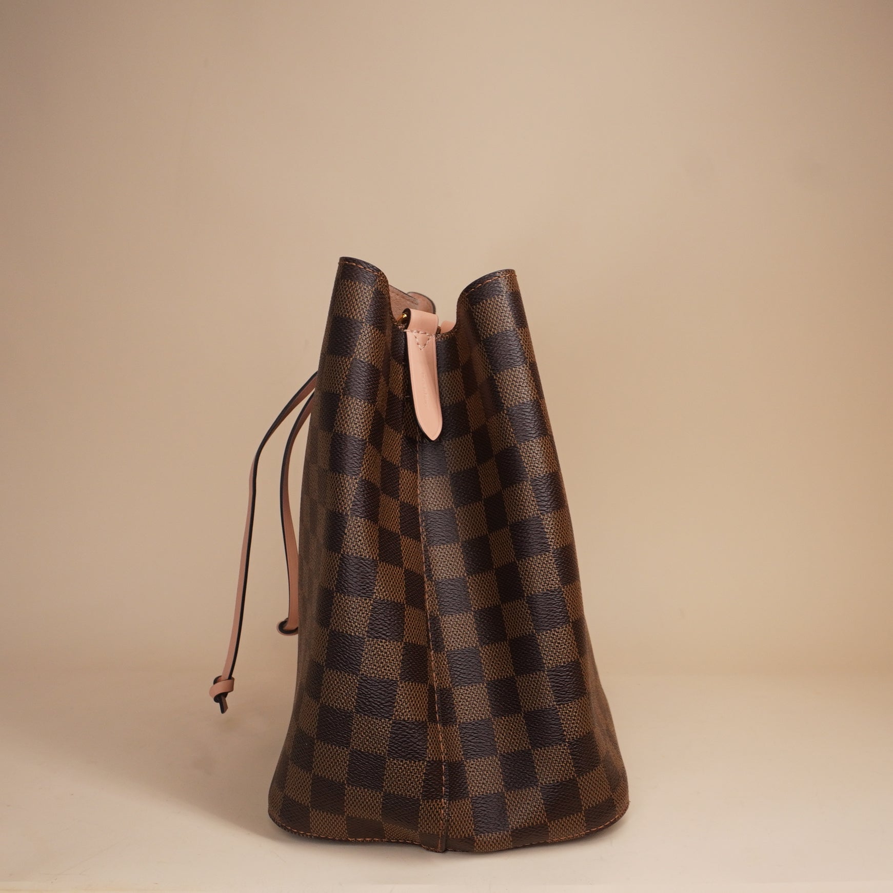 PRE-OWNED LV Venus Pink Damier Ebene Neonoe MM Shoulder Bag