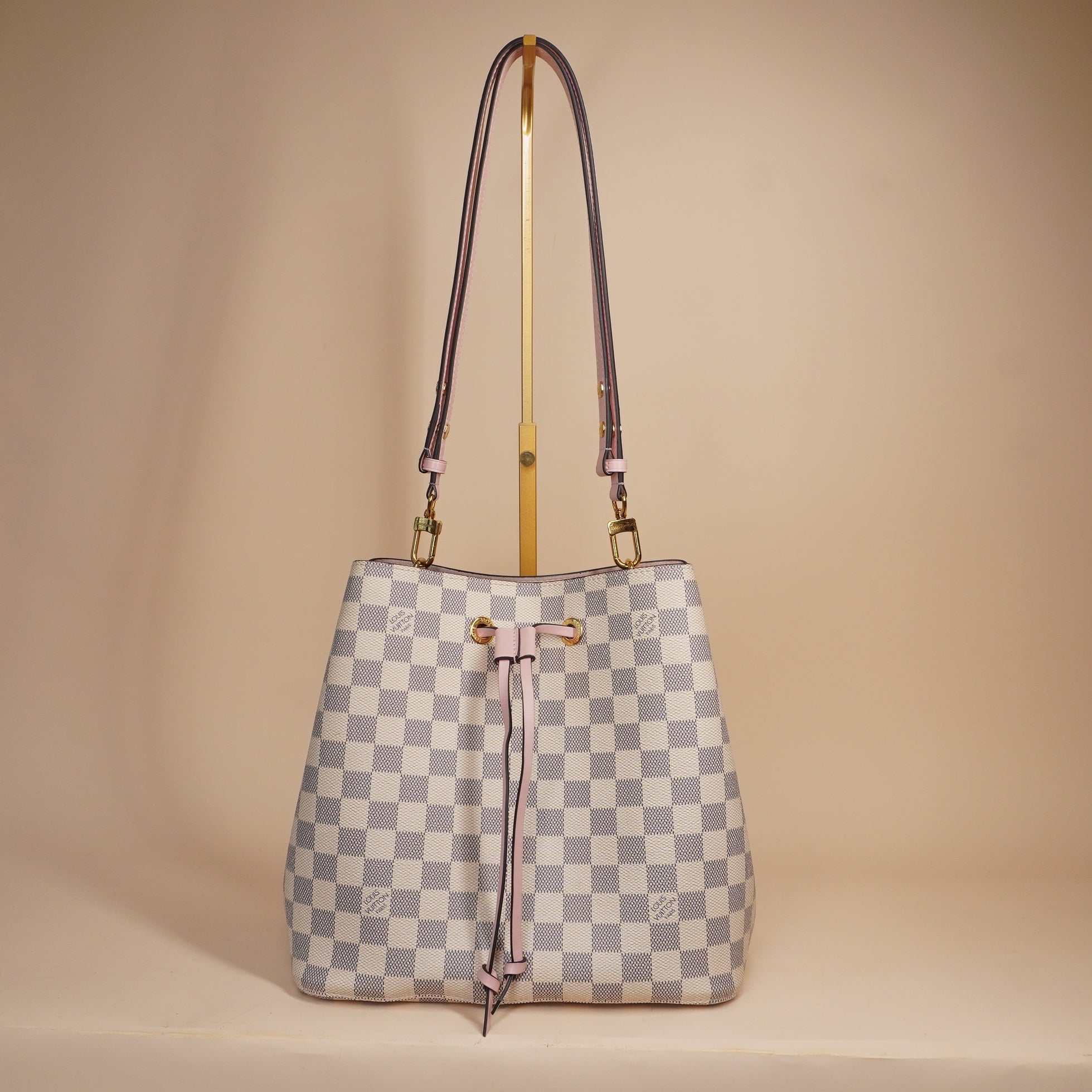 PRE-OWNED LV Damier Azur Neonoe MM Eau De Rose Shoulder Bag