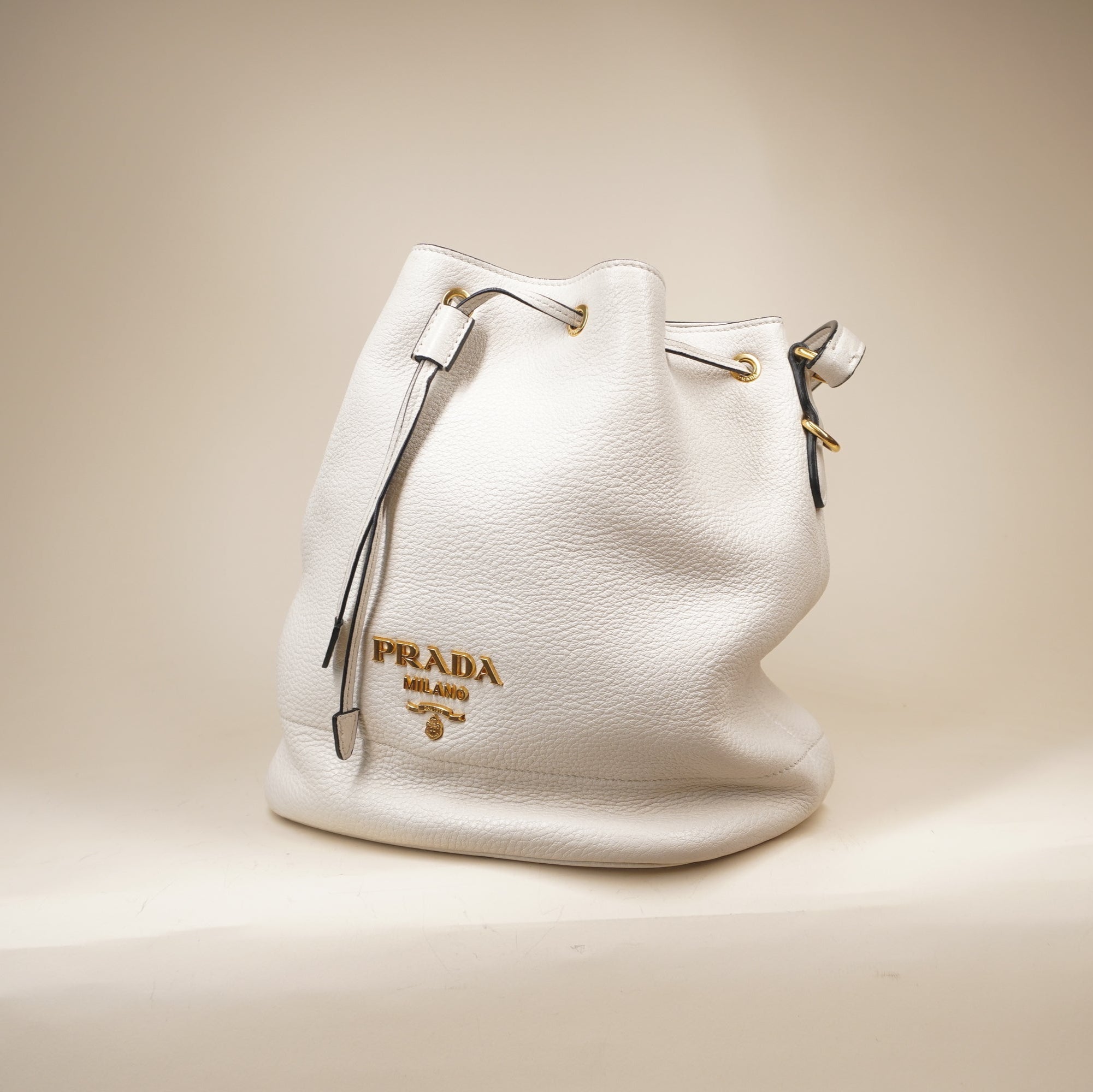 PRE-OWNED White Cream Vitello Bucket Bag