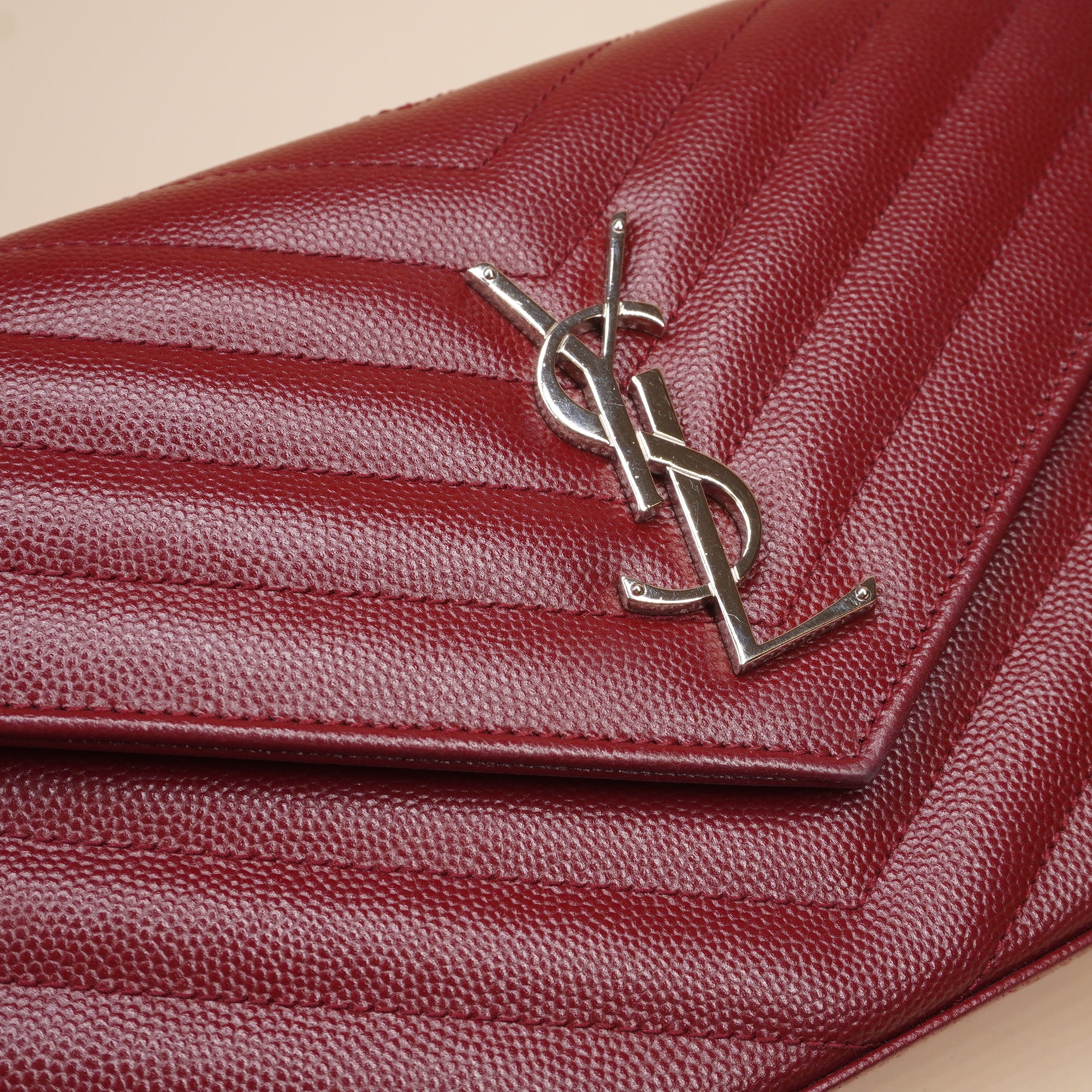 PRE-OWNED Burgundy Chevron Quilted Grained Leather Envelope Wallet on Chain Bag