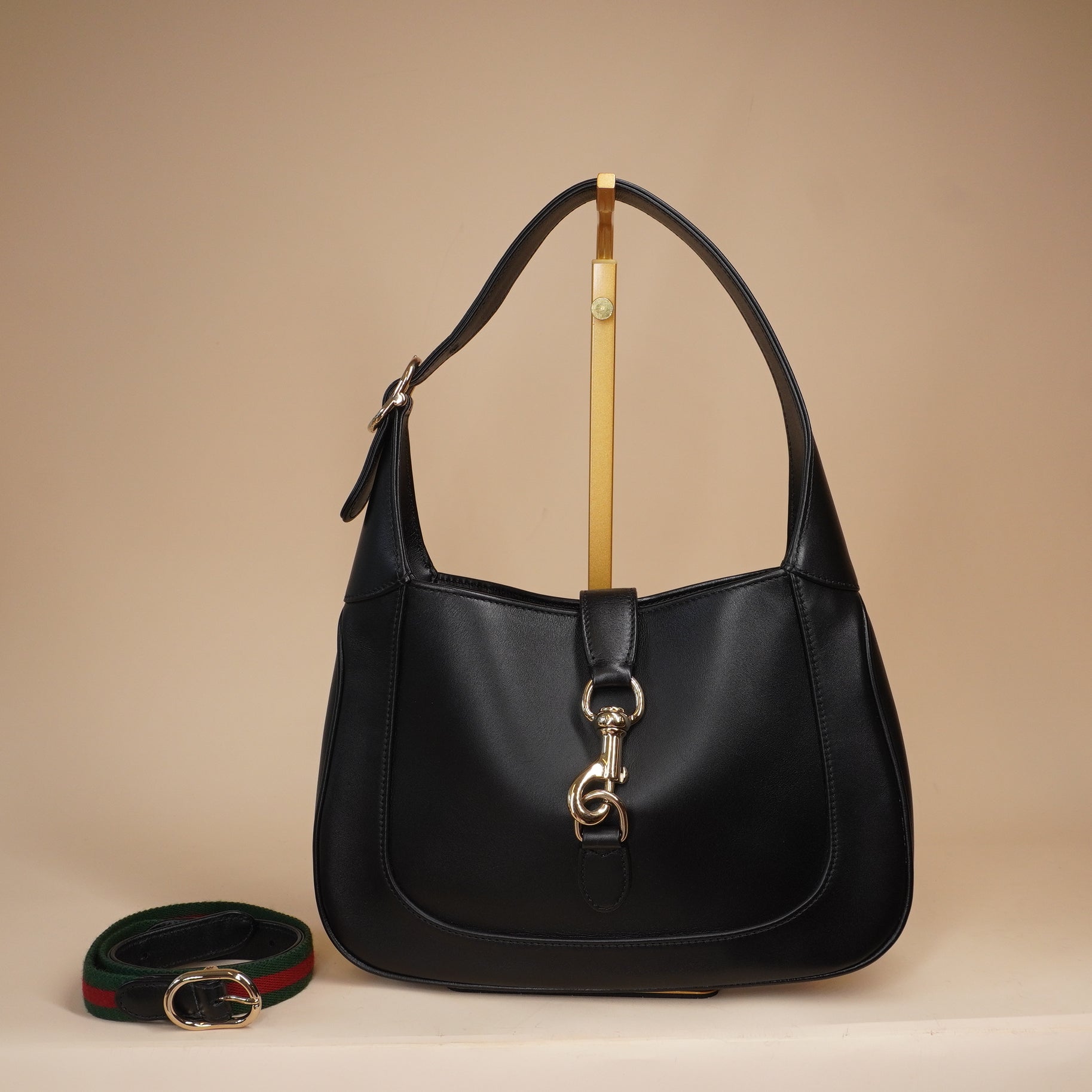 PRE-OWNED GG Black Jackie 196 Medium Shoulder Bag