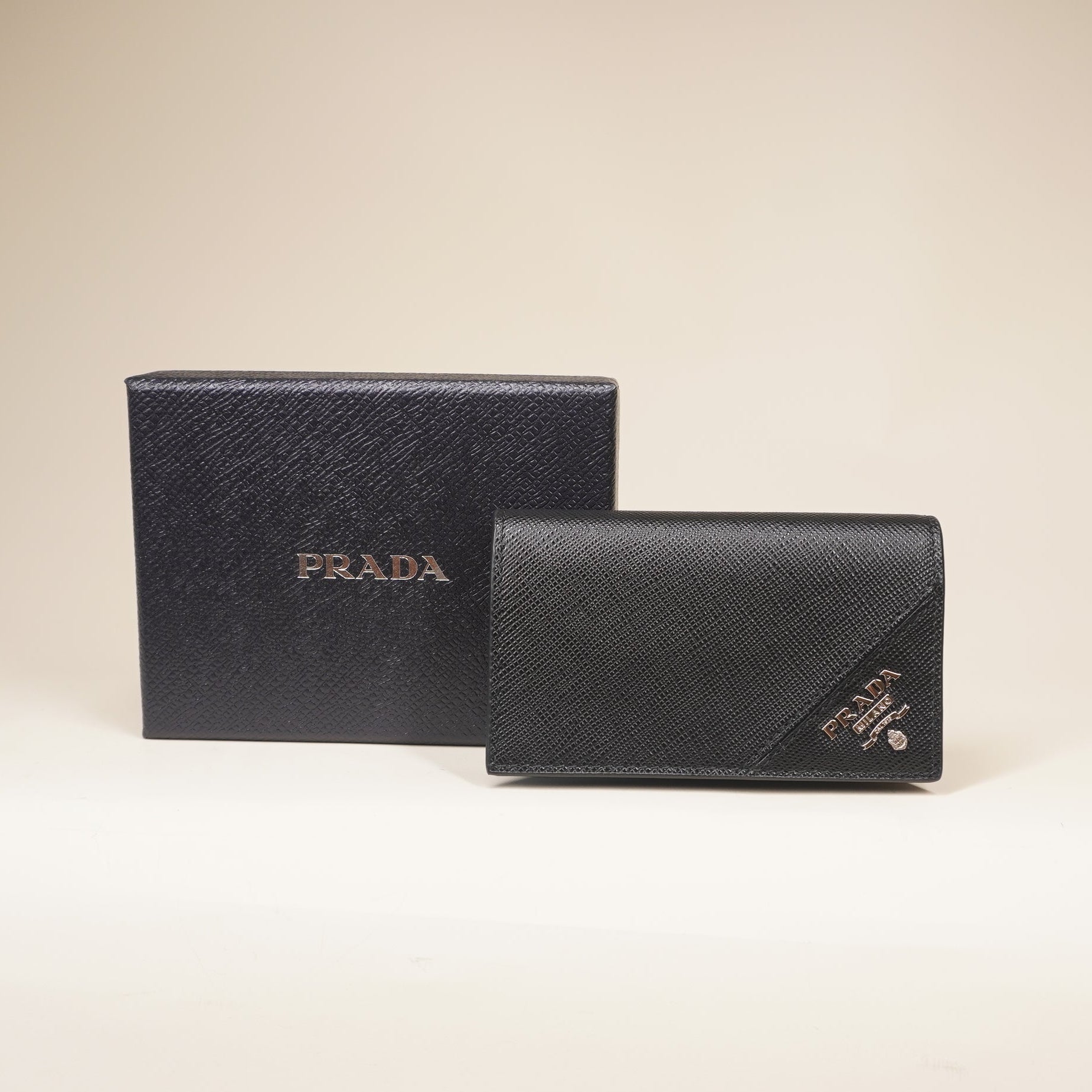 PRE-OWNED Black Saffiano Logo Plaque Cardholder