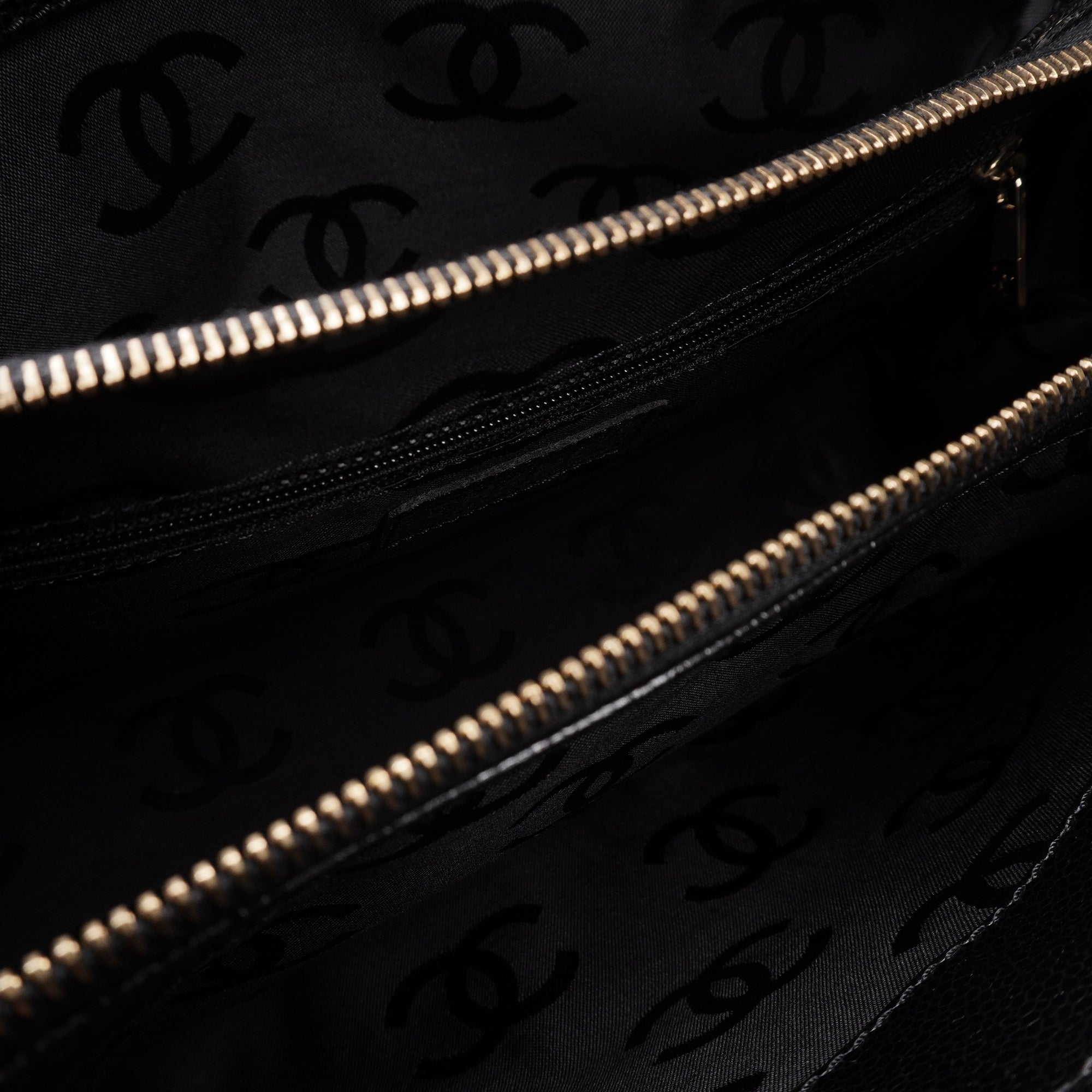 PRE-OWNED CC Cocomark Stitch Black Grained Calfskin Tote Bag