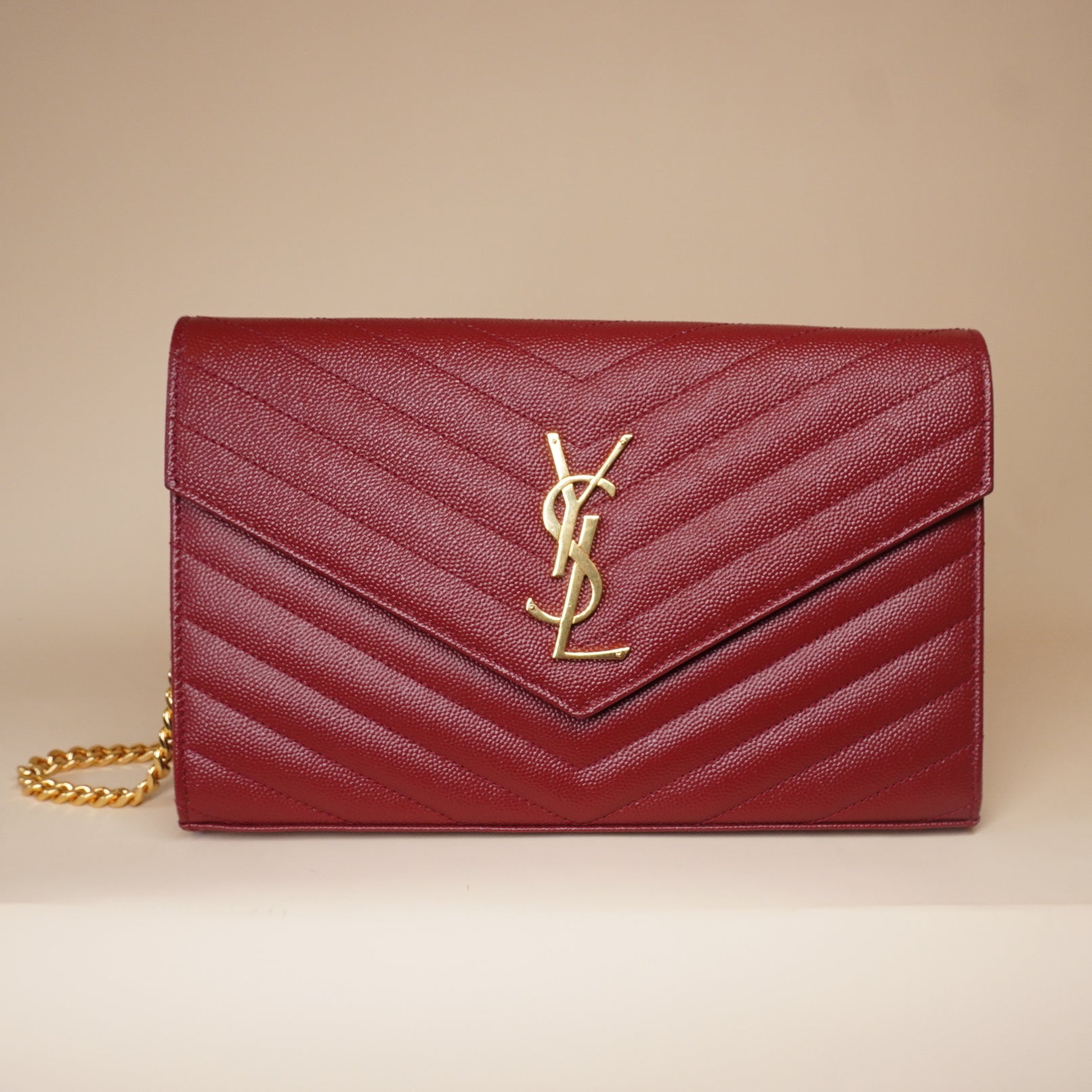 PRE-OWNED Red Grain De Poudre Matelasse Chevron Envelope Shoulder Bag
