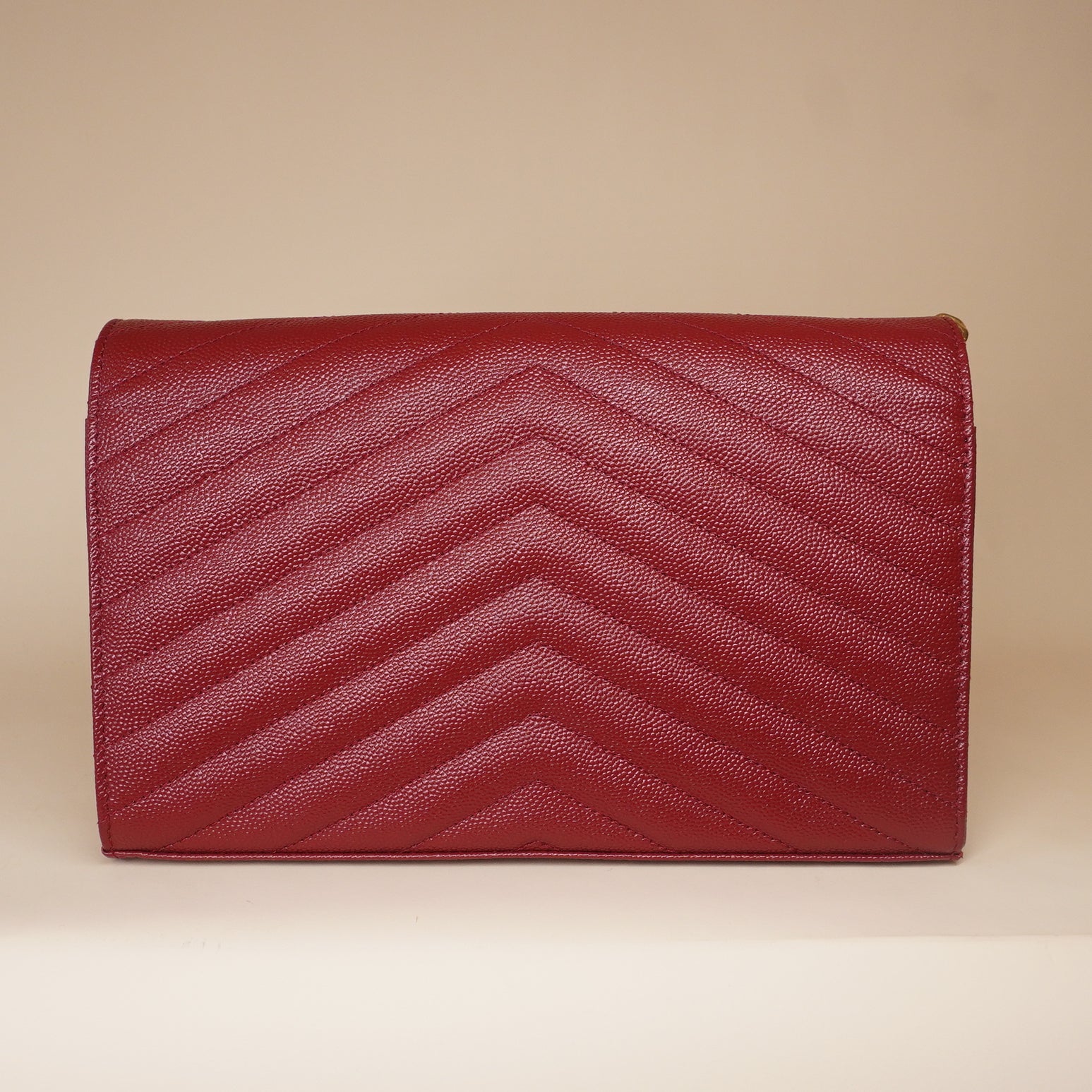 PRE-OWNED Red Grain De Poudre Matelasse Chevron Envelope Shoulder Bag