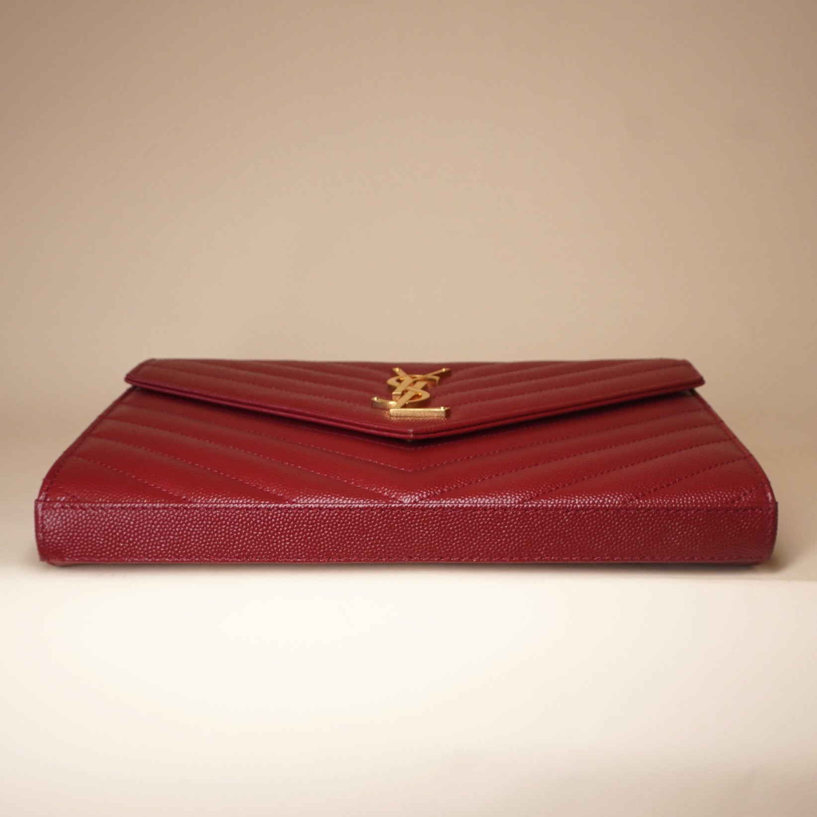 PRE-OWNED Red Grain De Poudre Matelasse Chevron Envelope Shoulder Bag