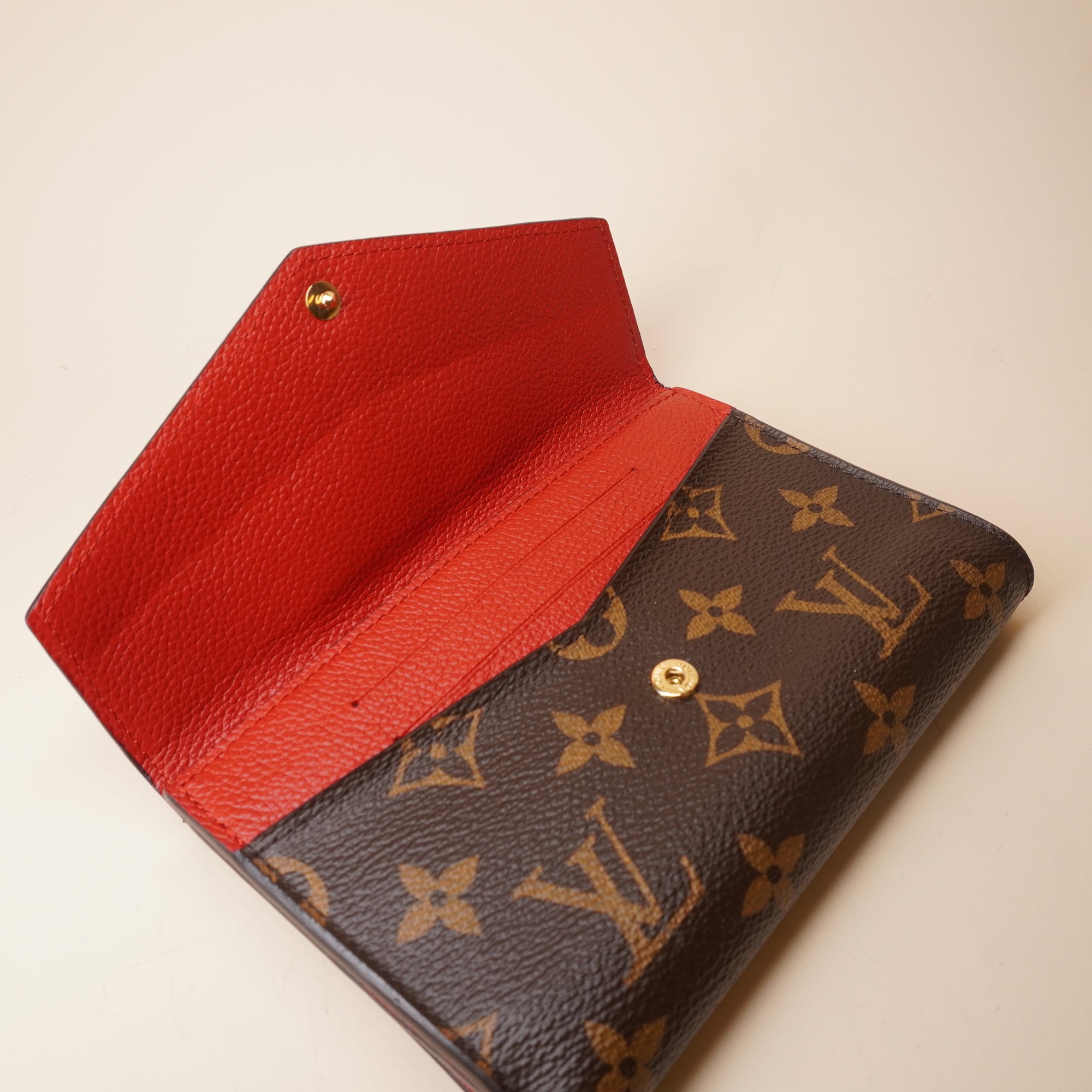 PRE-OWNED LV Monogram Pallas Compact Wallet Cherry