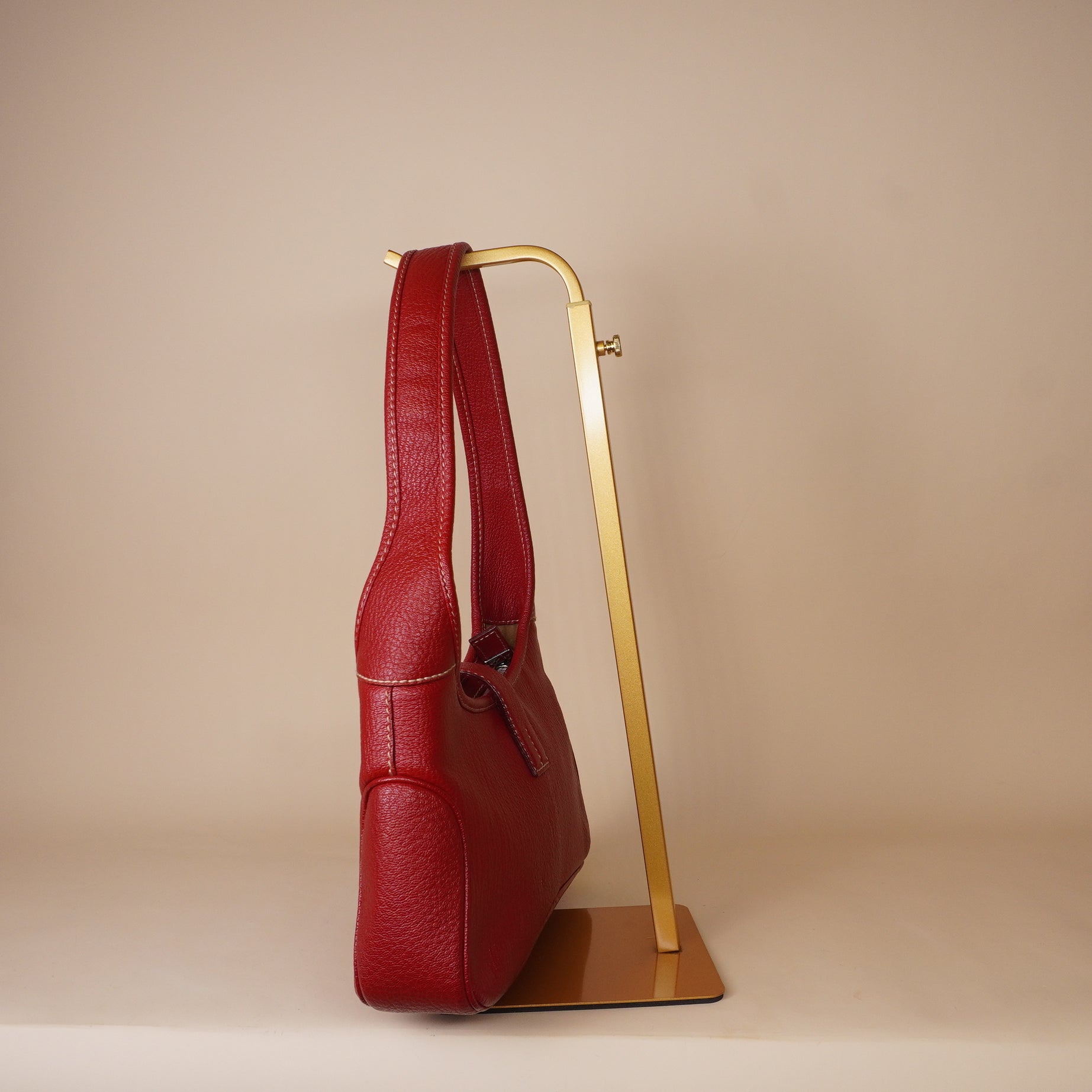 PRE-OWNED Vara Red Leather Shoulder Bag