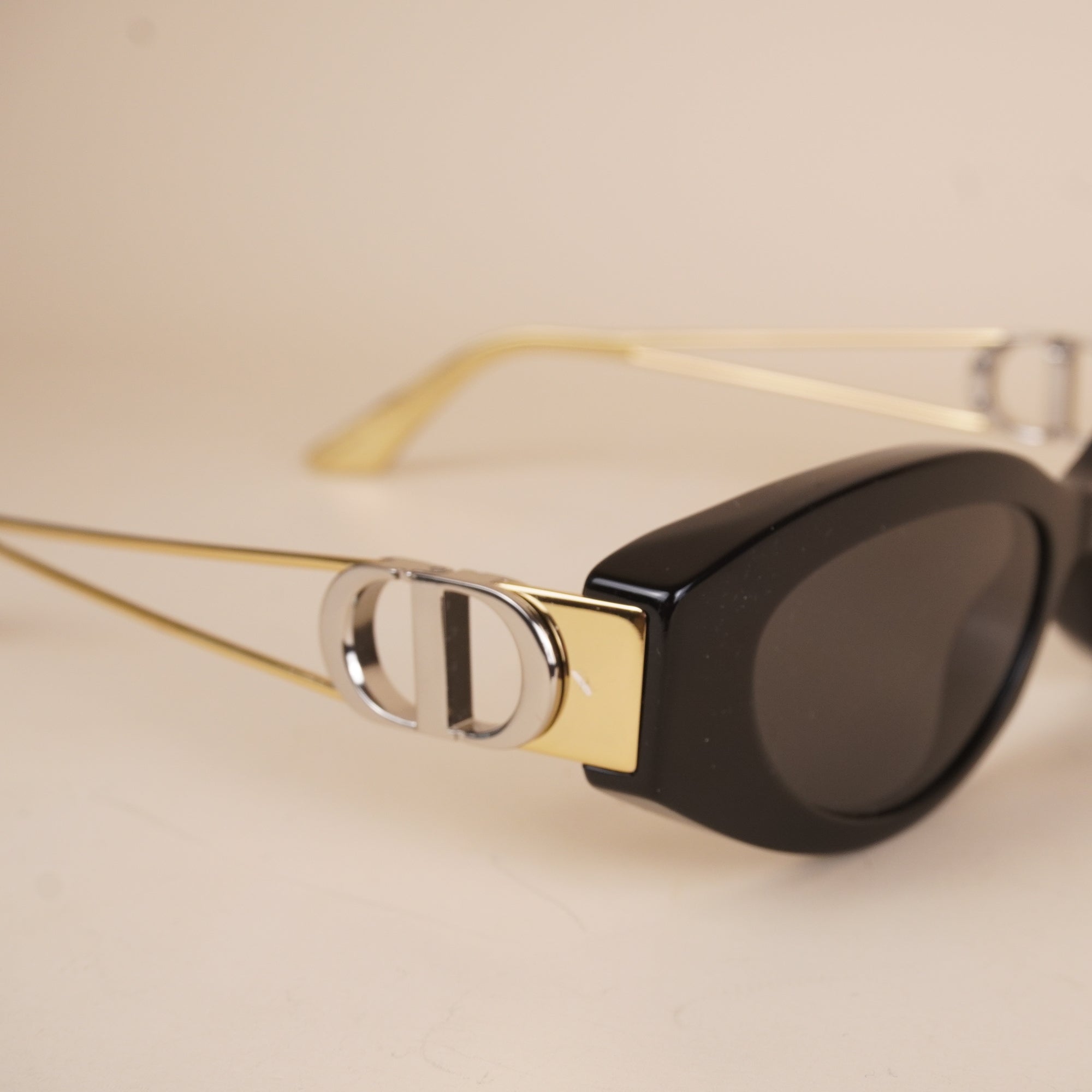 PRE-OWNED 30MONTAIGNE B6 Sunglasses