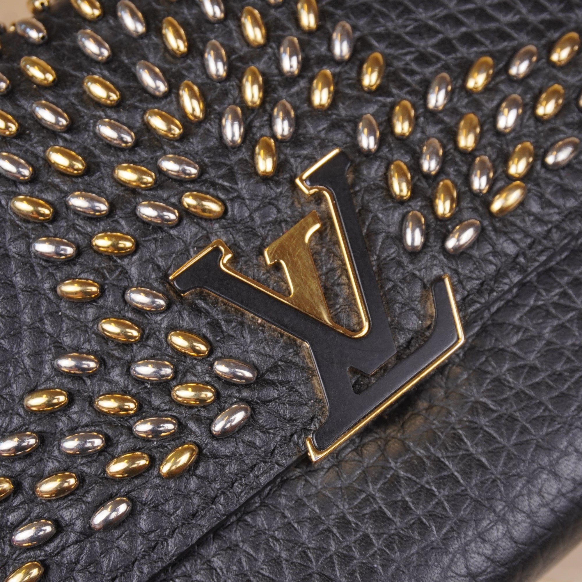 PRE-OWNED LV Capucine Compact Tri-Fold Wallet Black Leather