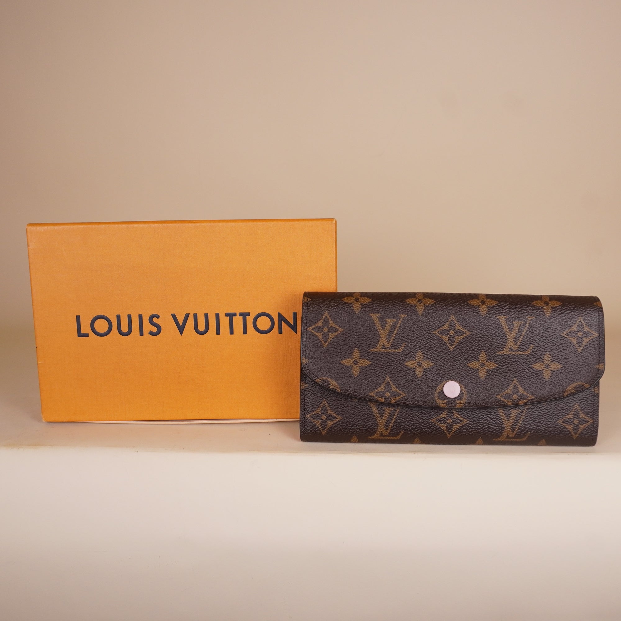 LOUIS VUITTON Monogram Emilie Wallet Rose Ballerine