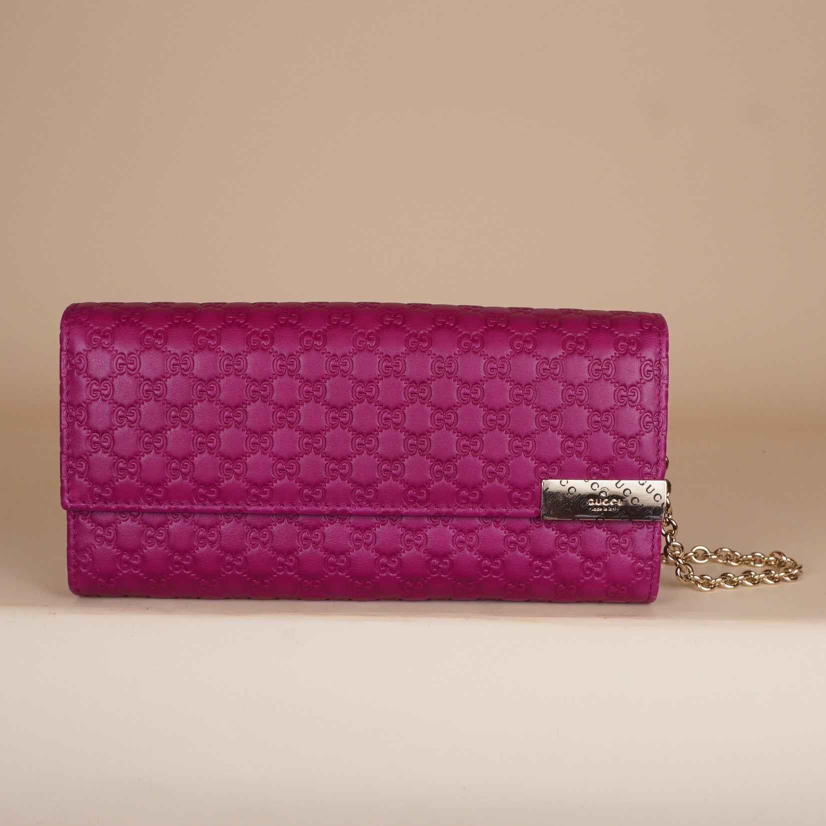 PRE-OWNED GG Fuchsia Microguccissima Leather Wallet-Chain Clutch Bag