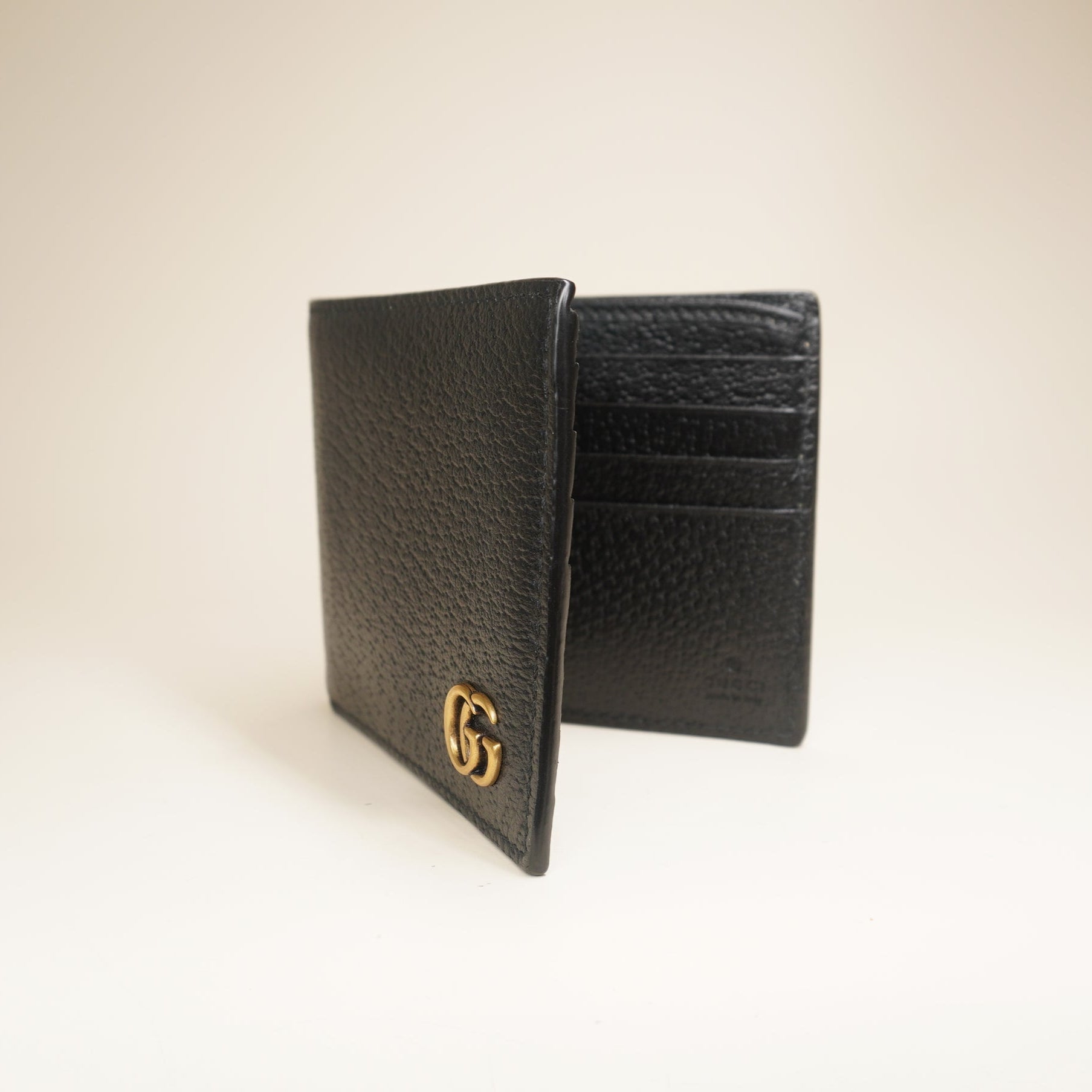 PRE-OWNED GG Marmont Leather Bi-fold Black Wallet