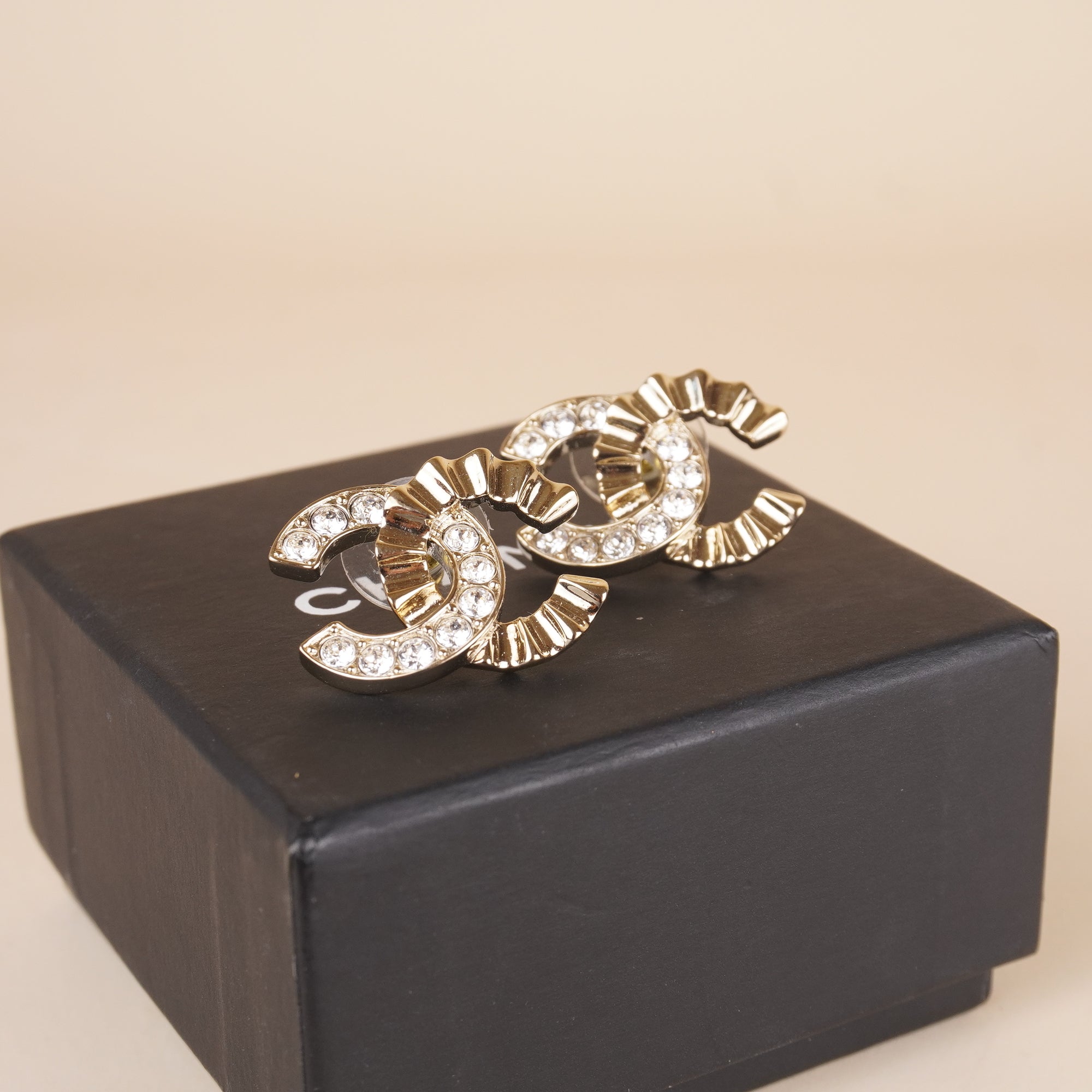 PRE-OWNED CC Metal Stud Earrings Women's