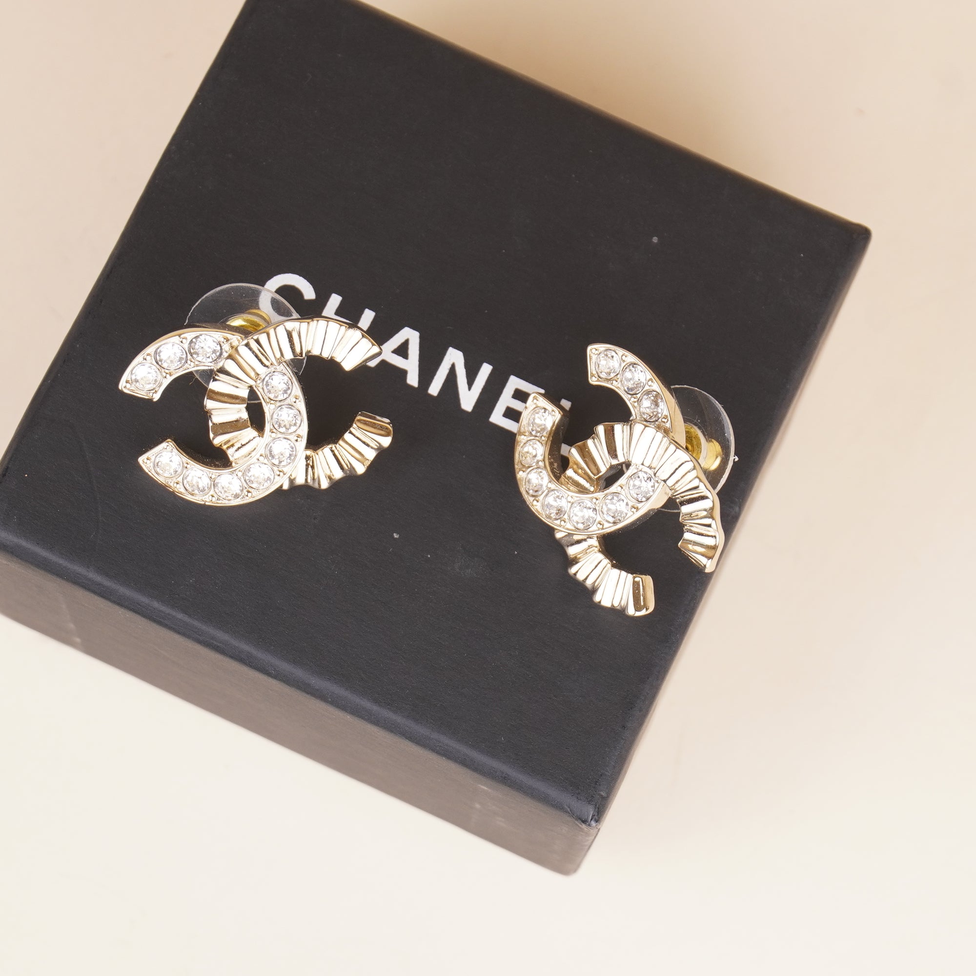 PRE-OWNED CC Metal Stud Earrings Women's