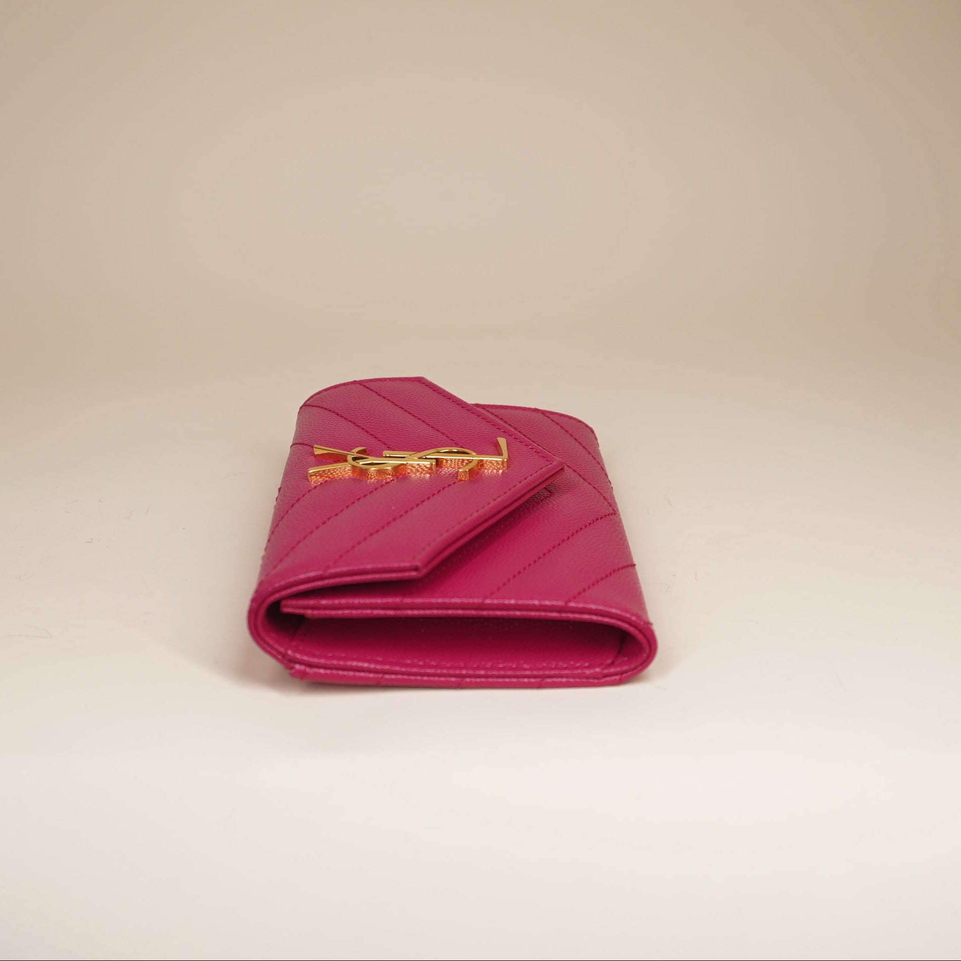 PRE-OWNED YSL Cassandre Grain De Poudre Envelope Wallet Small Fuchsia
