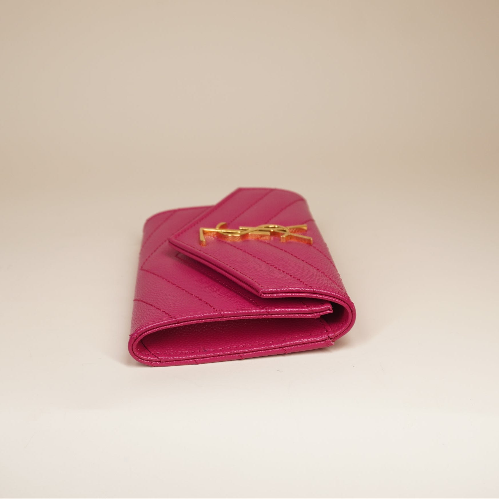 PRE-OWNED YSL Cassandre Grain De Poudre Envelope Wallet Small Fuchsia