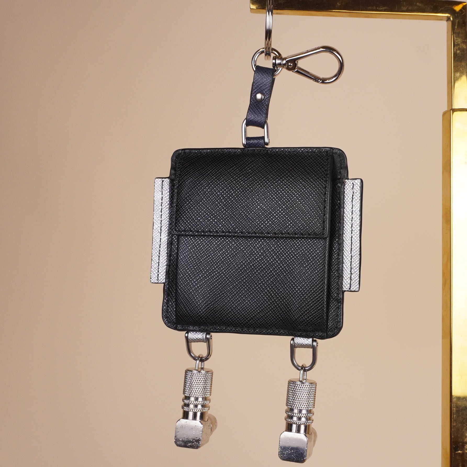 PRE-OWNED Robot Metal Keychain Charm