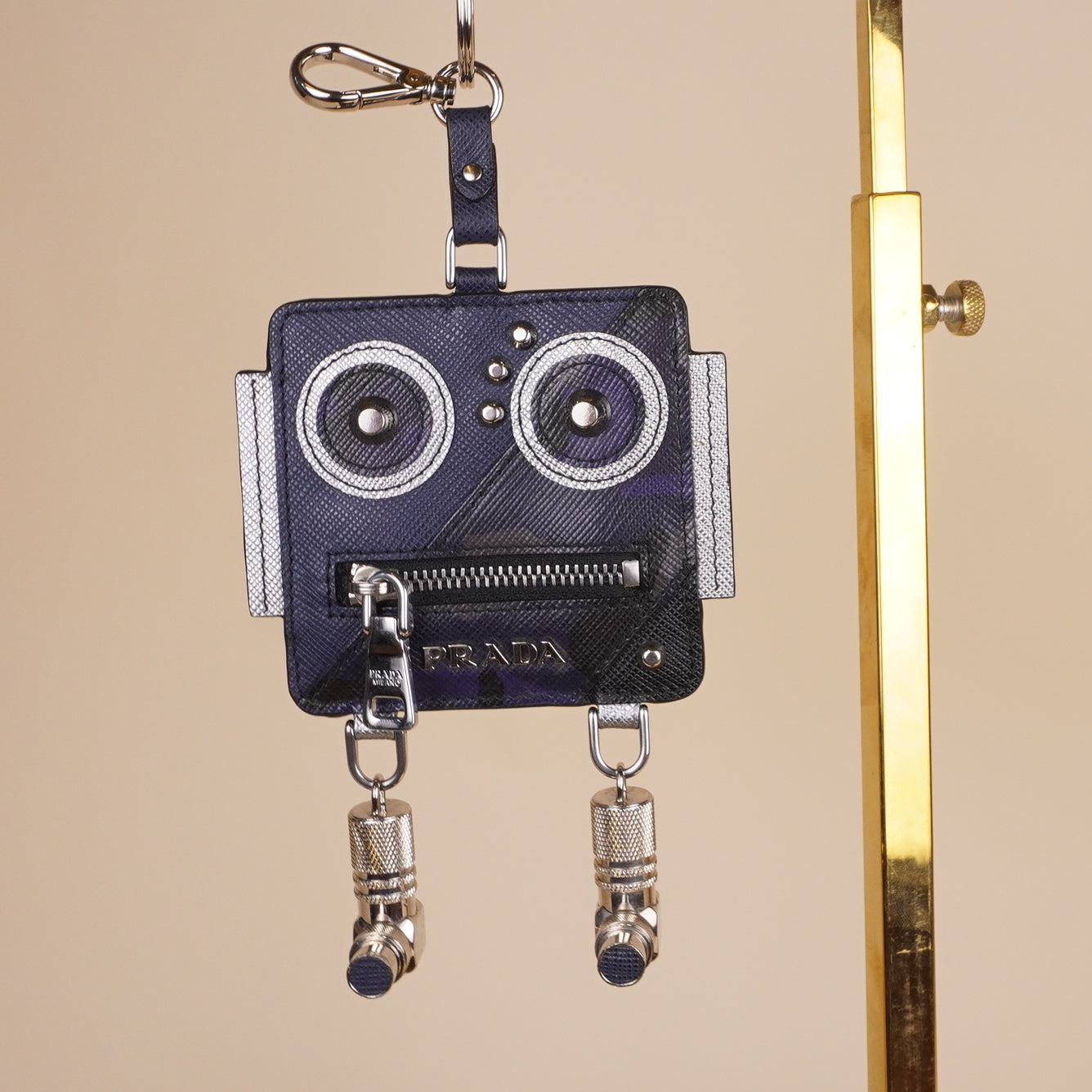 PRE-OWNED Robot Metal Keychain Charm