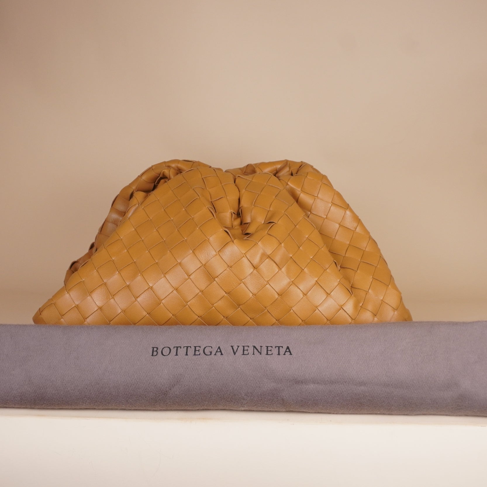 PRE-OWNED Nappa Maxi Intrecciato The Pouch Oversized Clutch Caramel