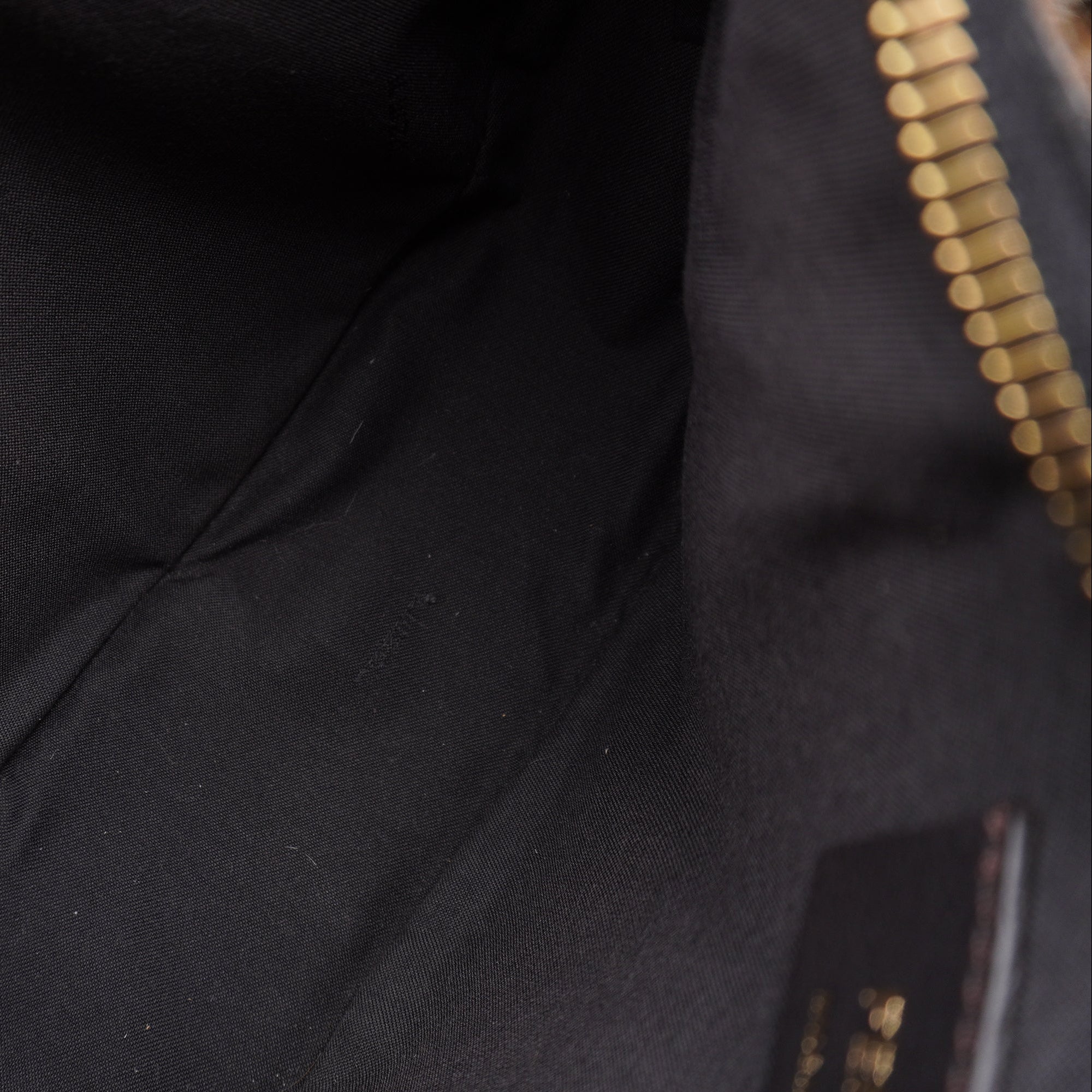 Fendi Graphy Small Shoulder Bag White Leopard